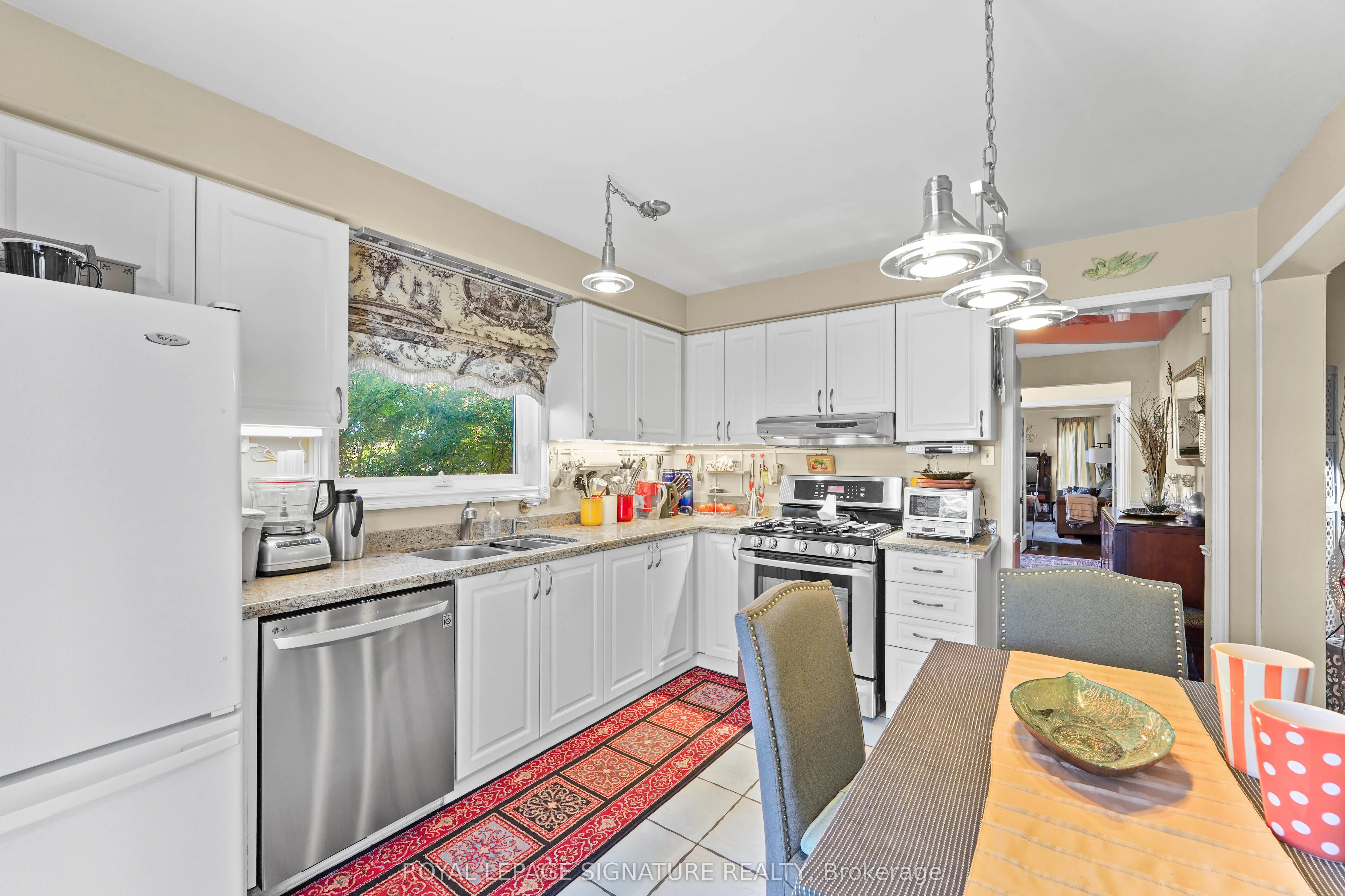 1556 Amberlea Road