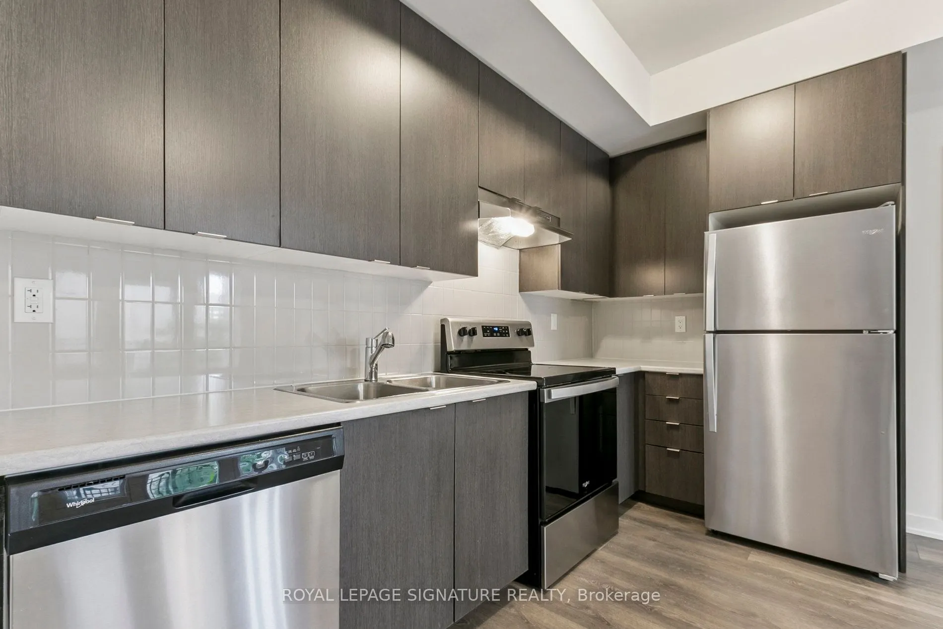 1525 Kingston Road, #810