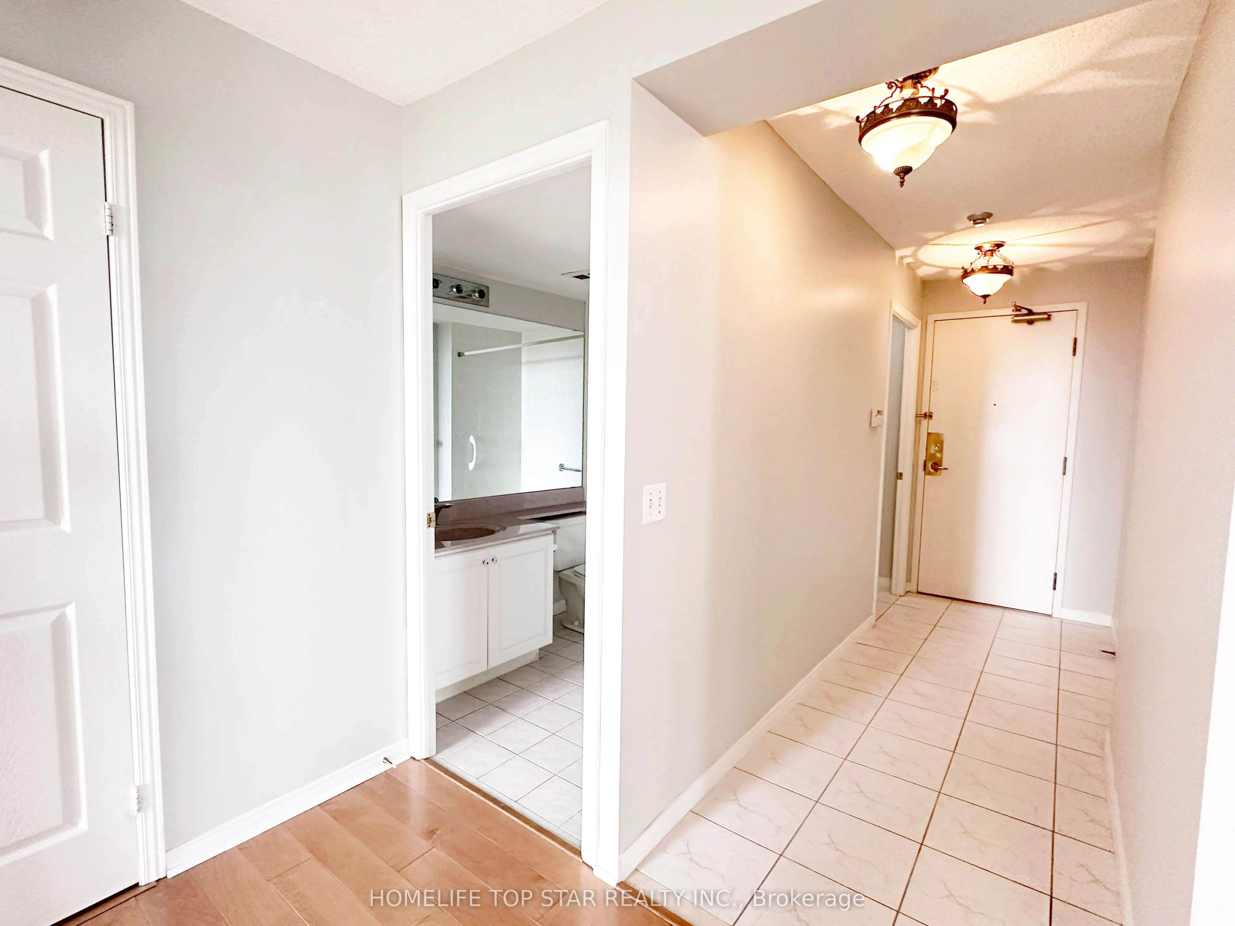5001 Finch Avenue E, #1211