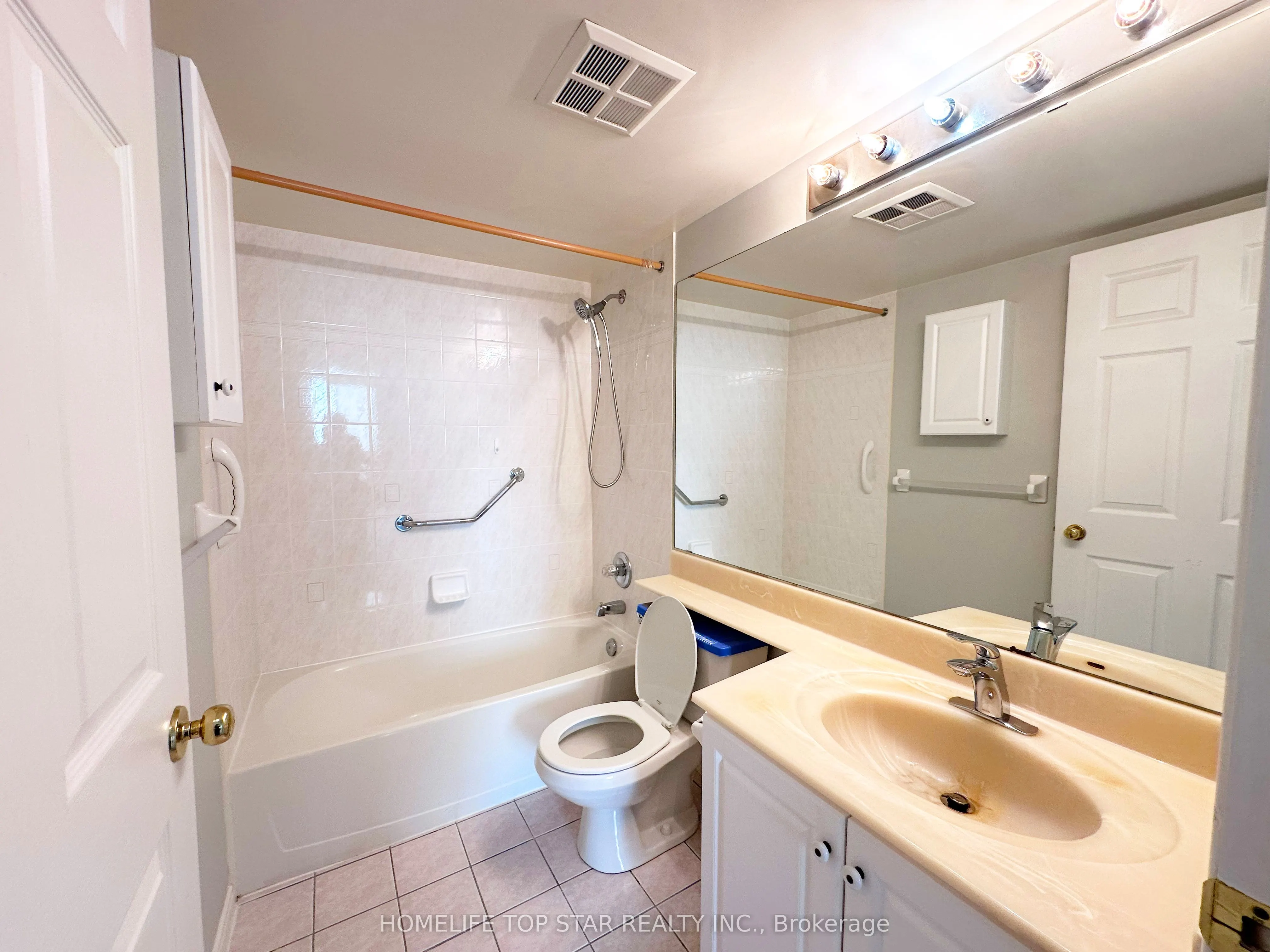 5001 Finch Avenue E, #1211
