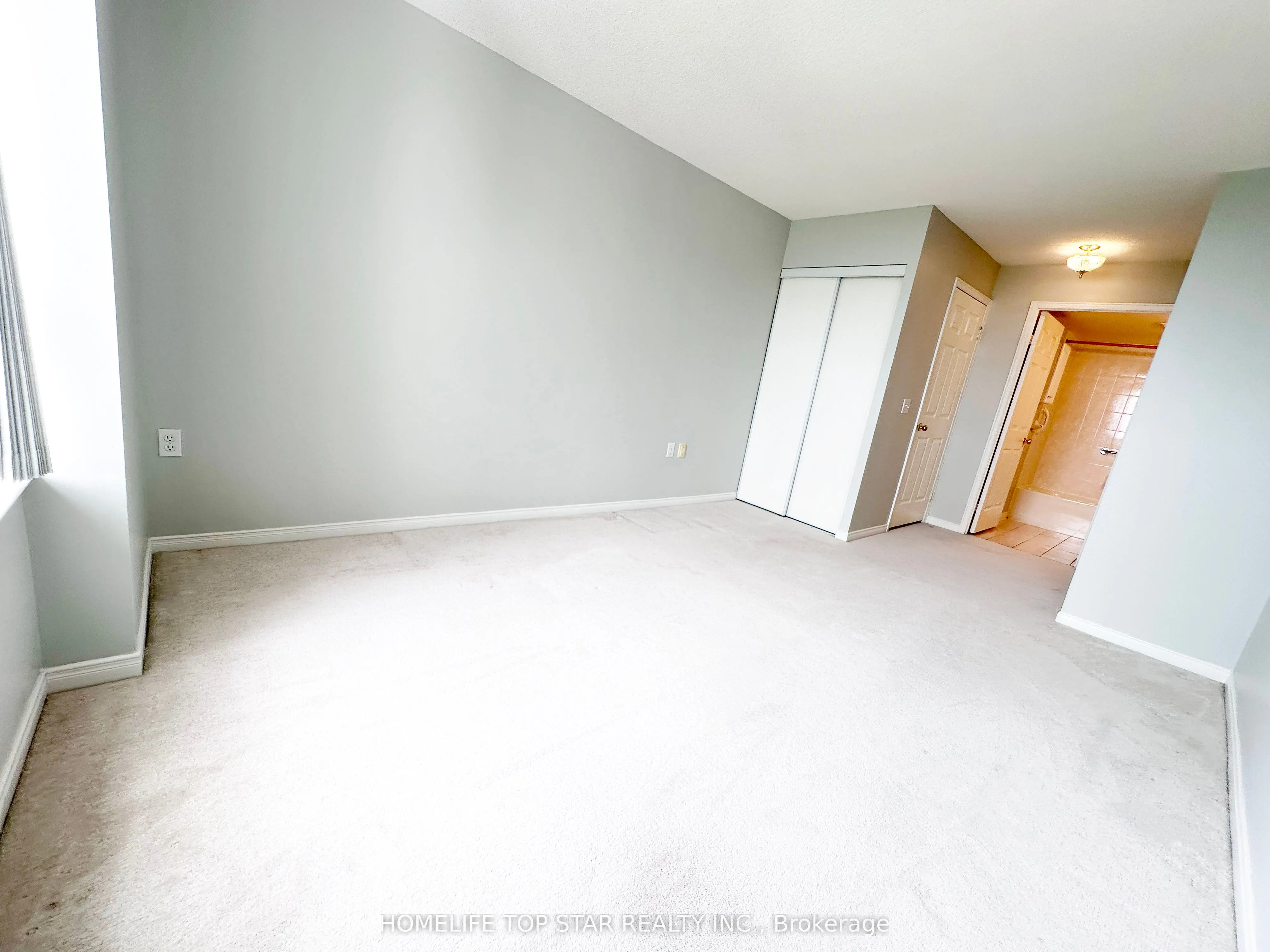 5001 Finch Avenue E, #1211