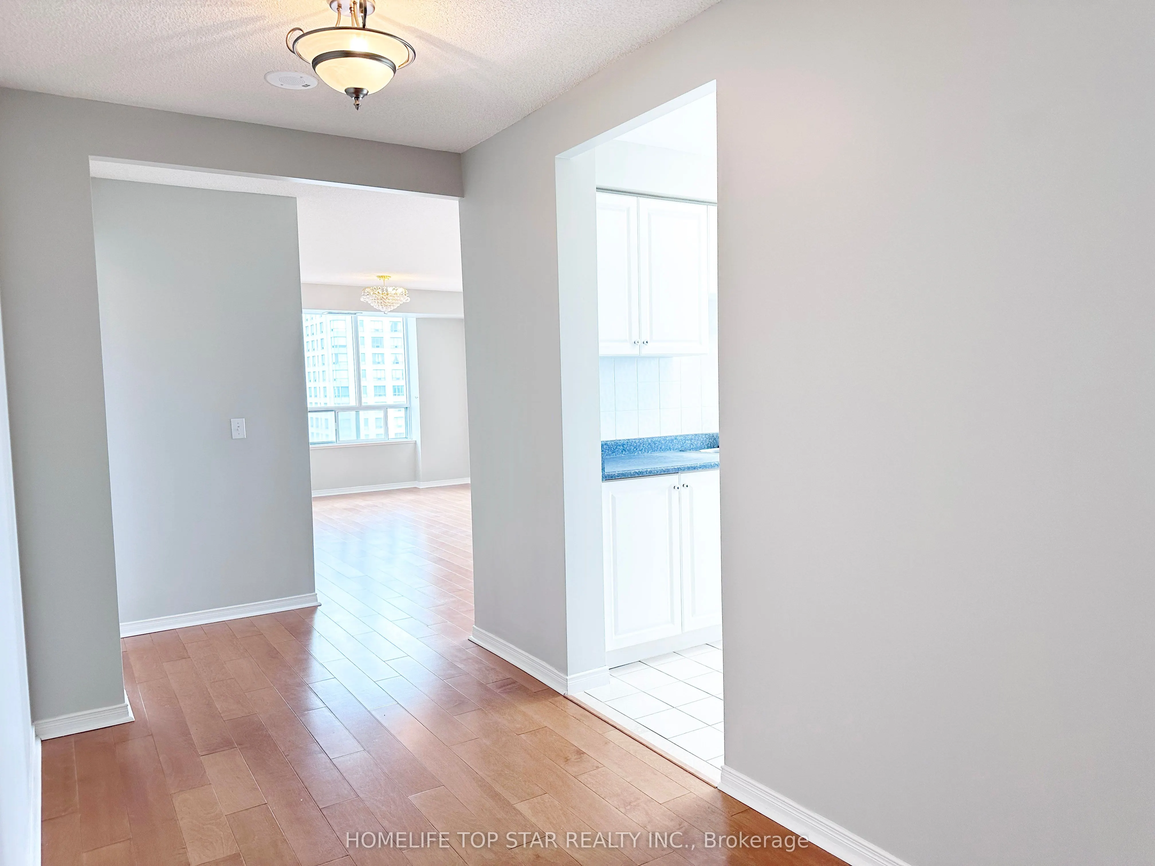 5001 Finch Avenue E, #1211