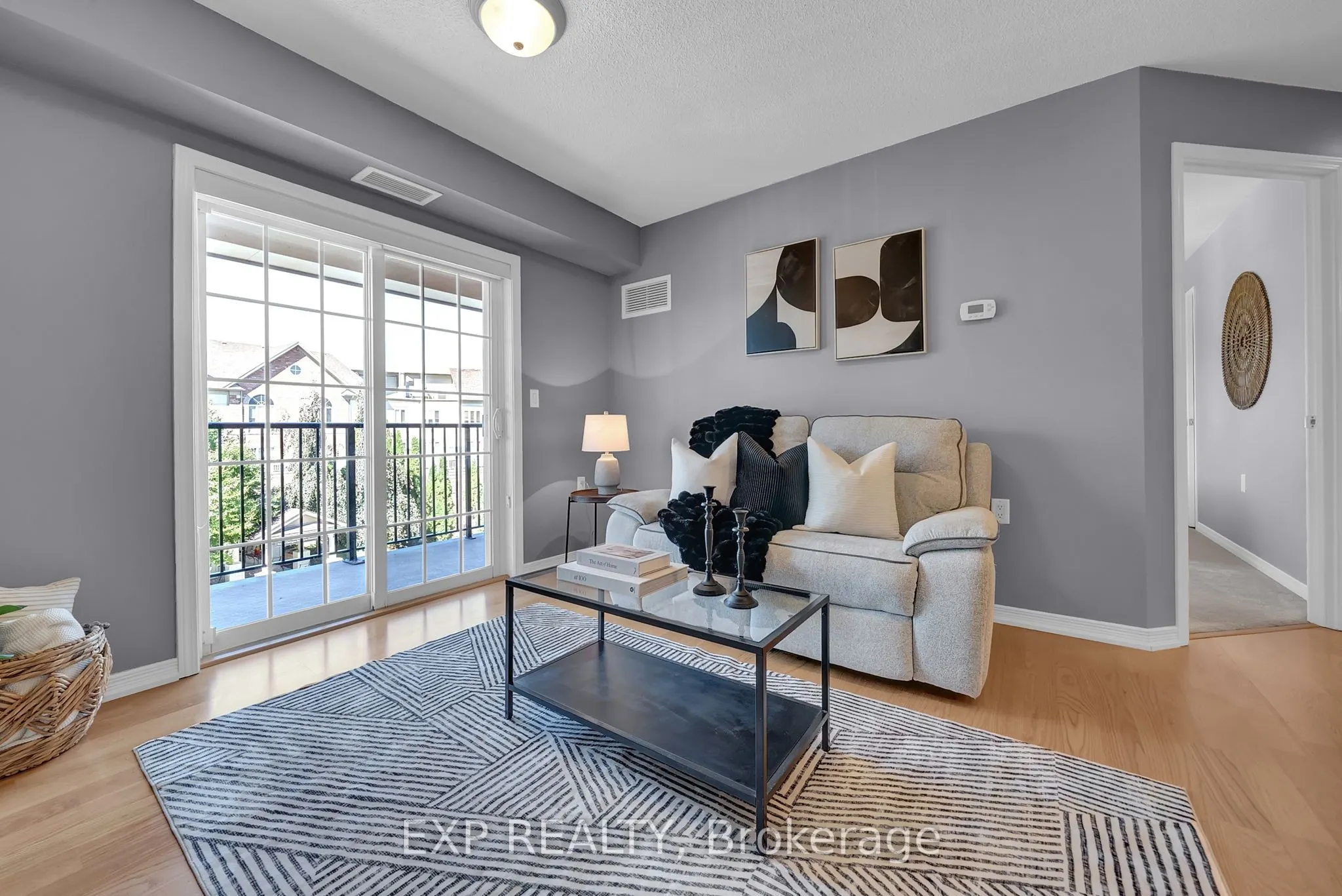 61 Clarington Boulevard, #305