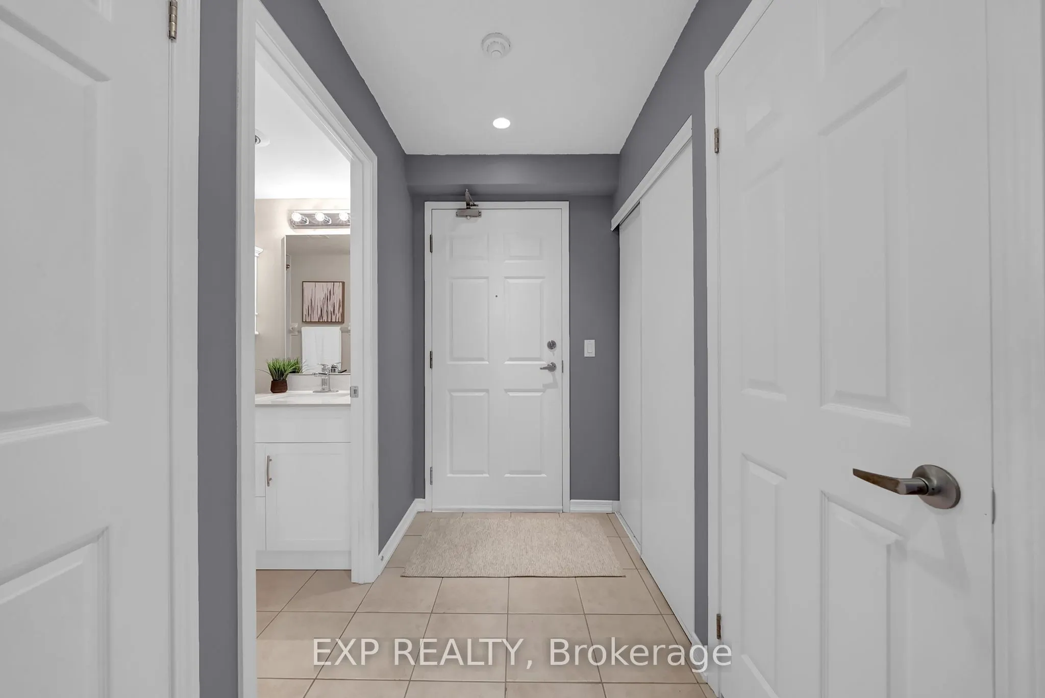 61 Clarington Boulevard, #305