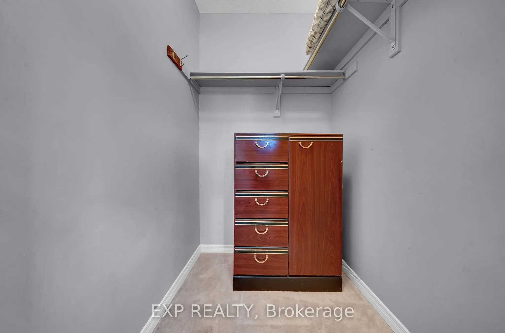 61 Clarington Boulevard, #305