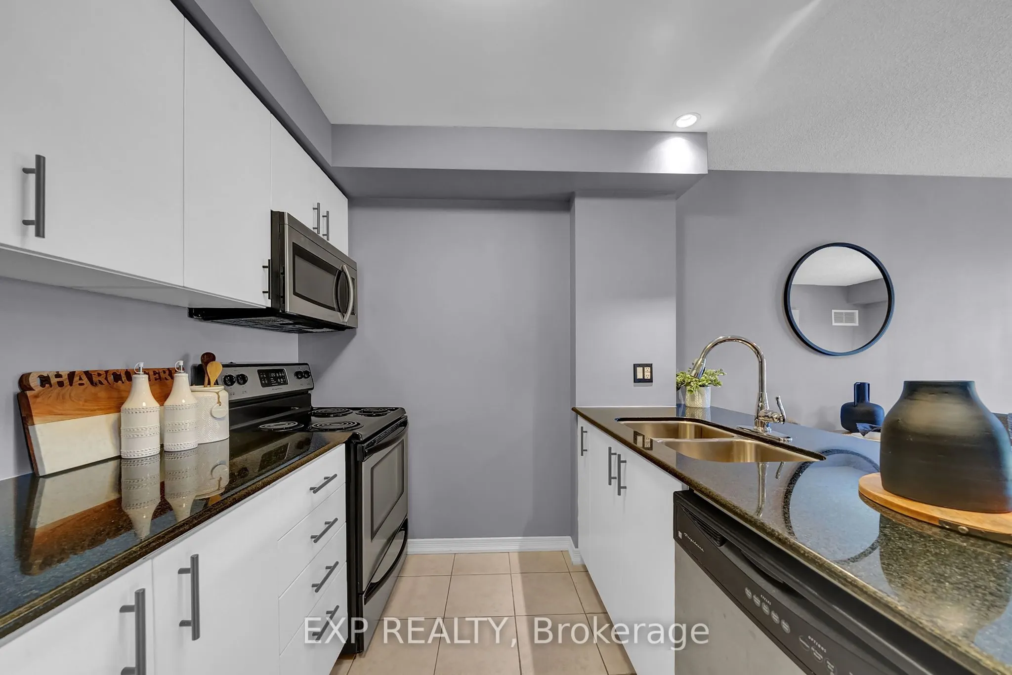 61 Clarington Boulevard, #305