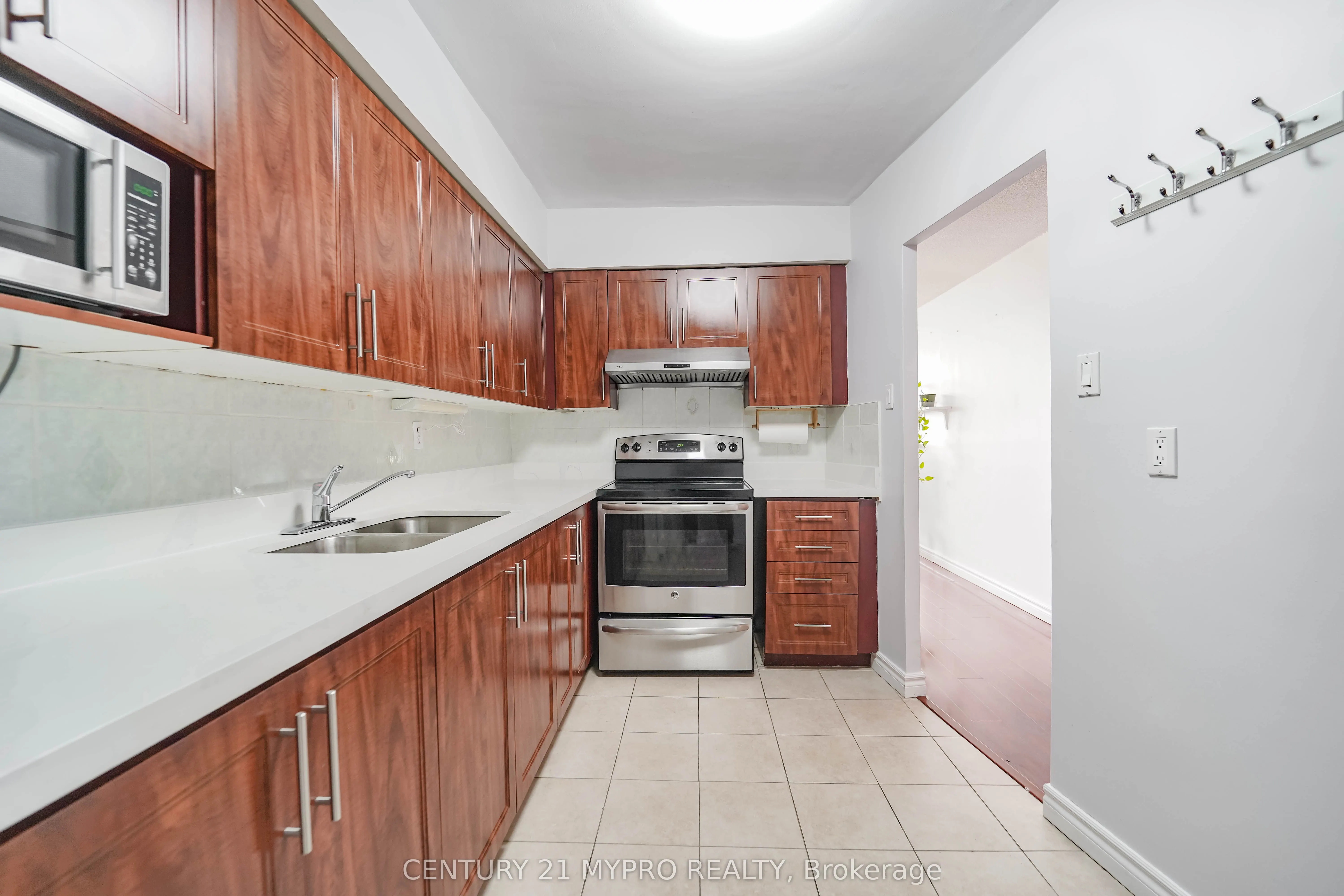 100 Echo Point, #1708