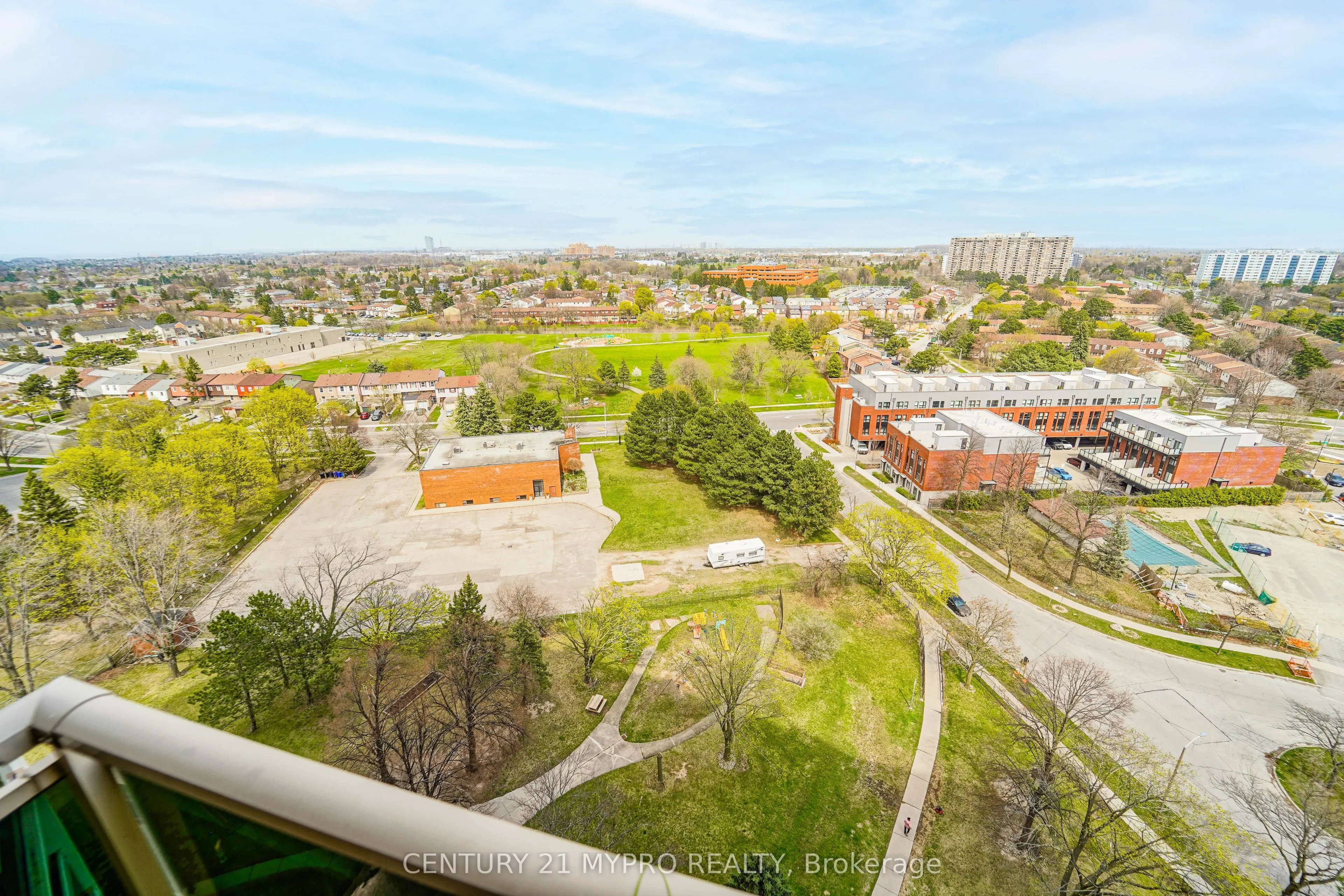100 Echo Point, #1708