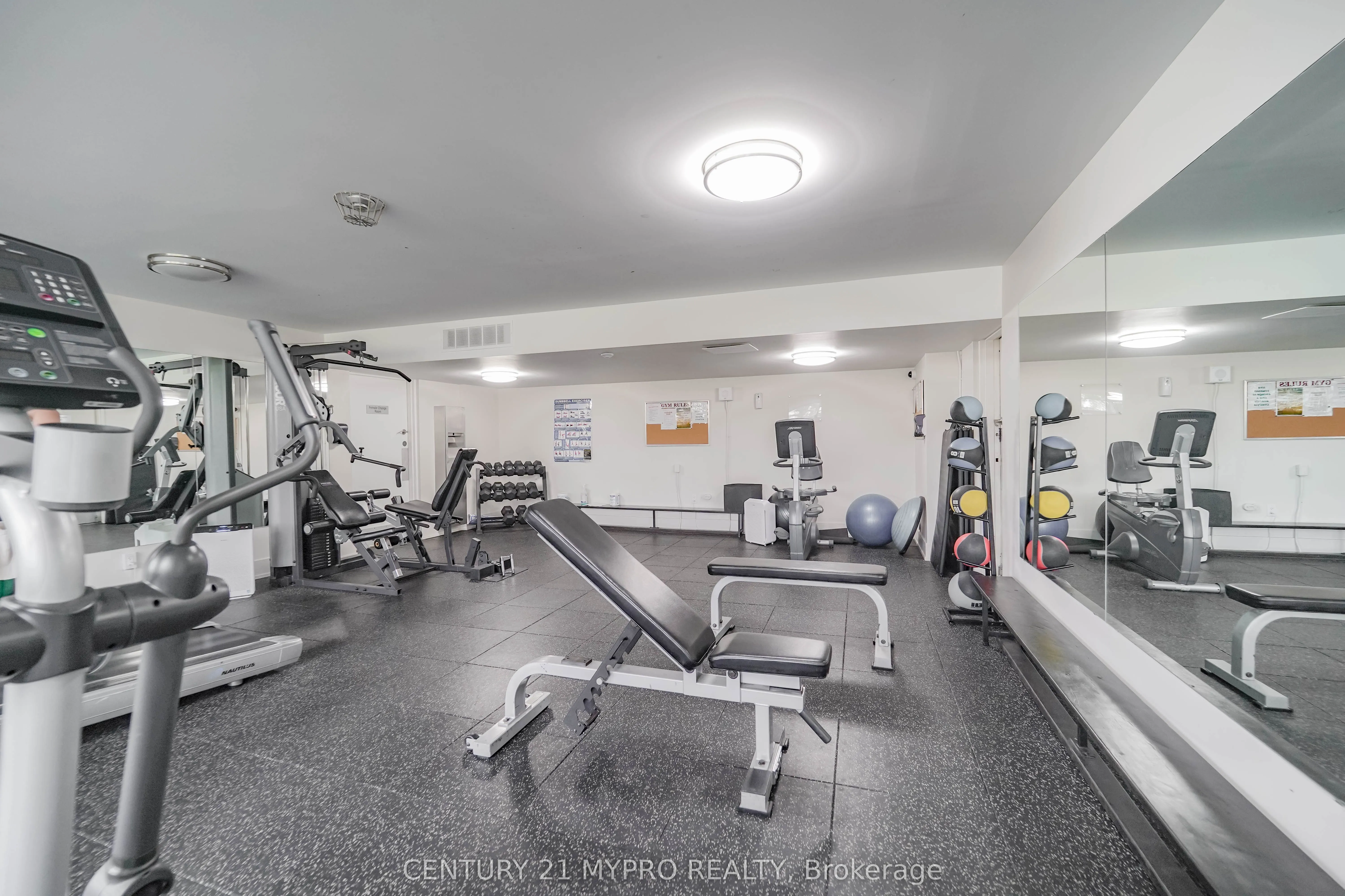 100 Echo Point, #1708
