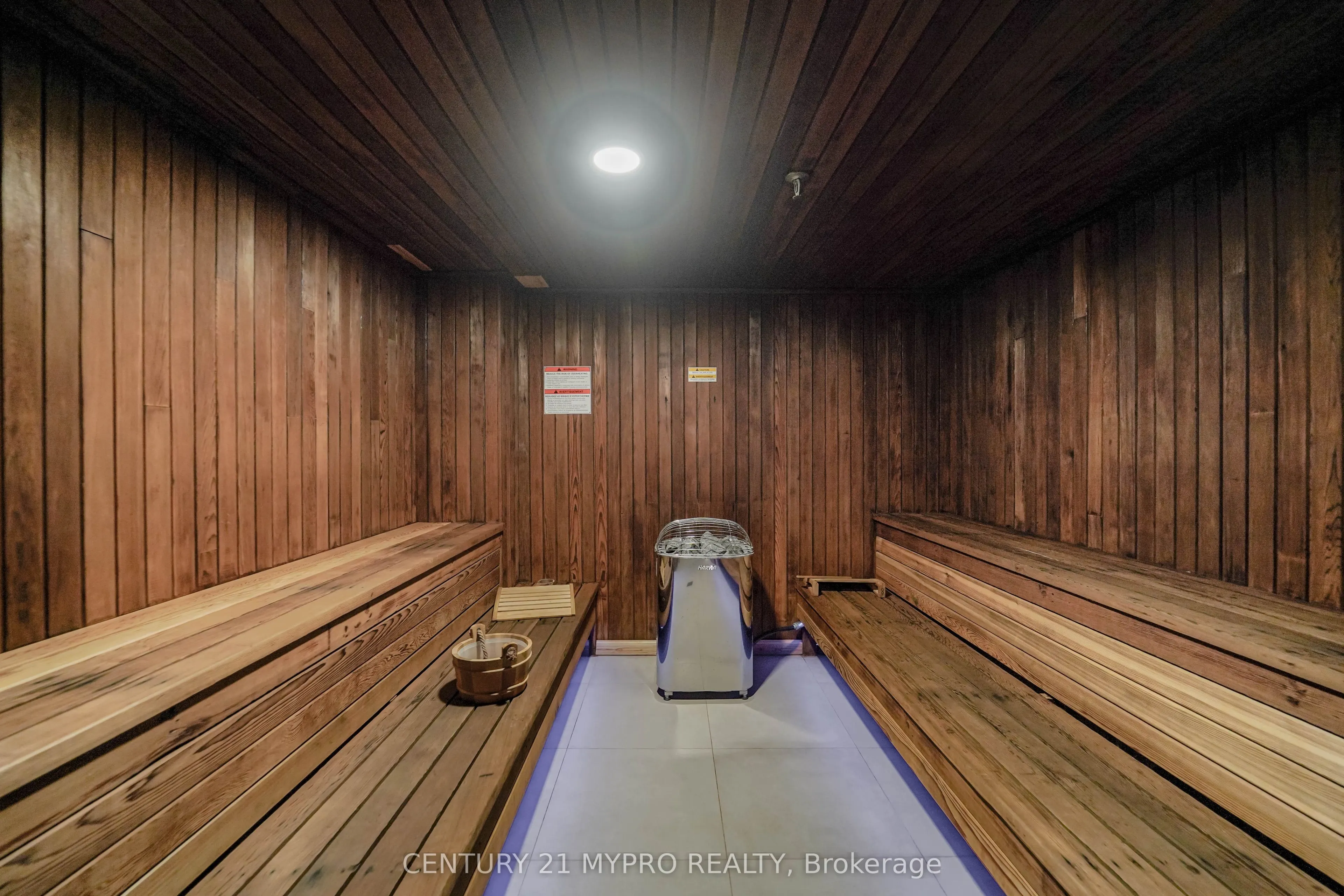 100 Echo Point, #1708