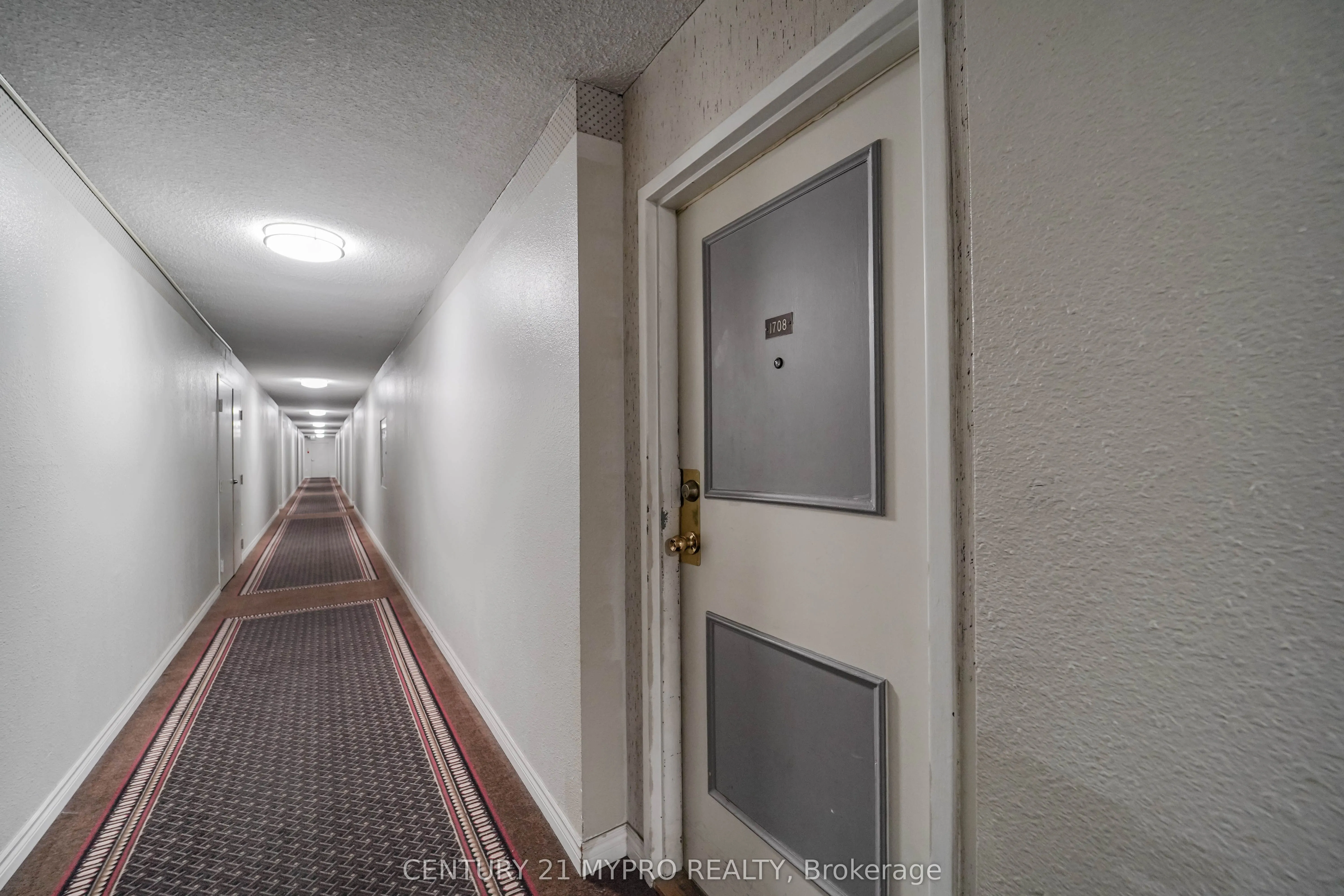 100 Echo Point, #1708