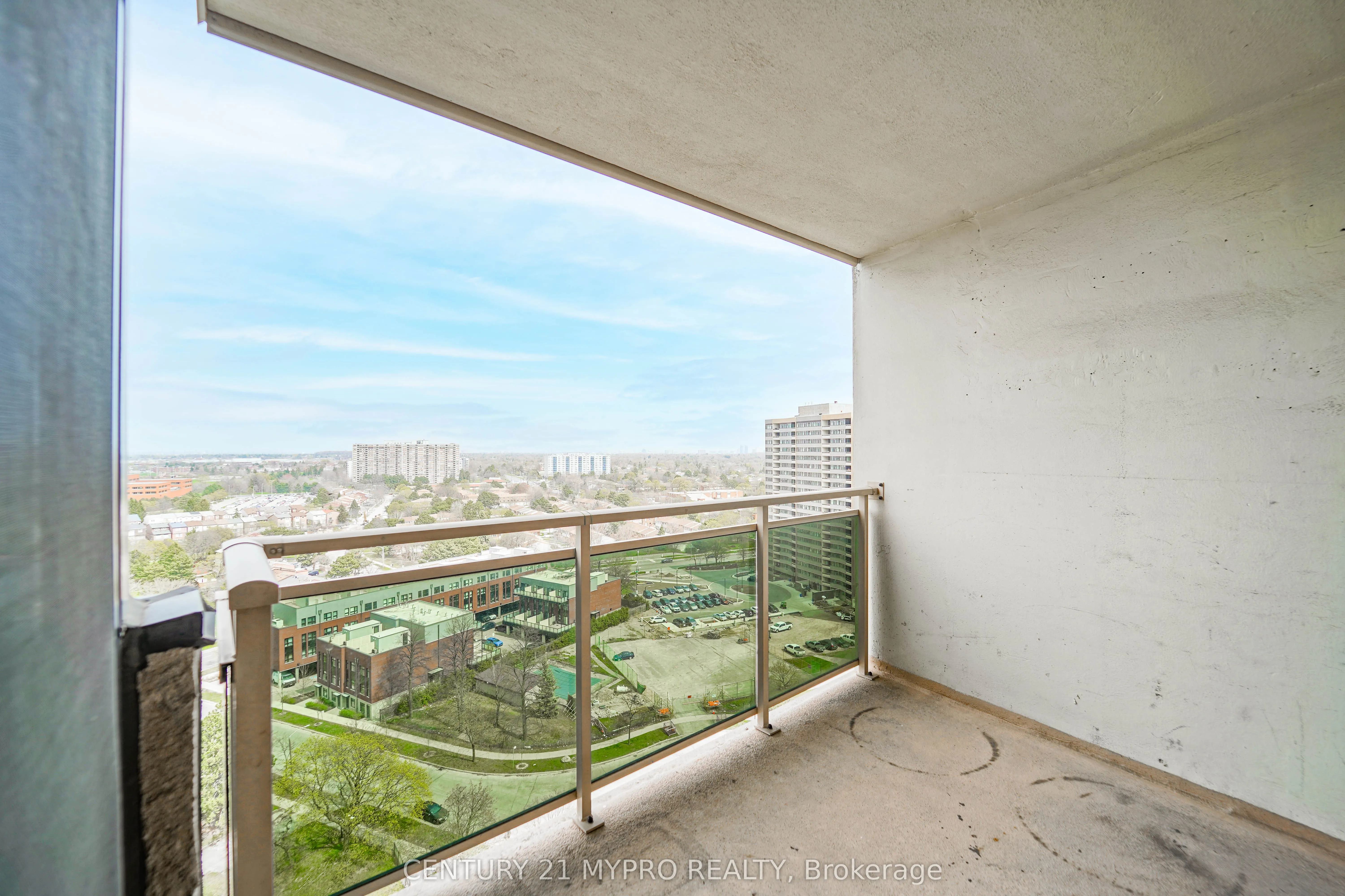100 Echo Point, #1708