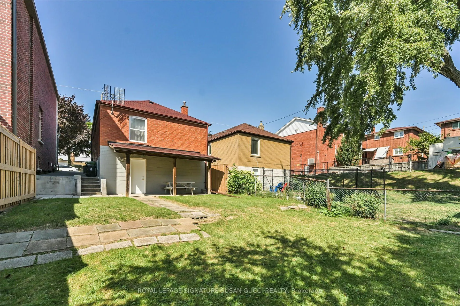 127 Furnival Road