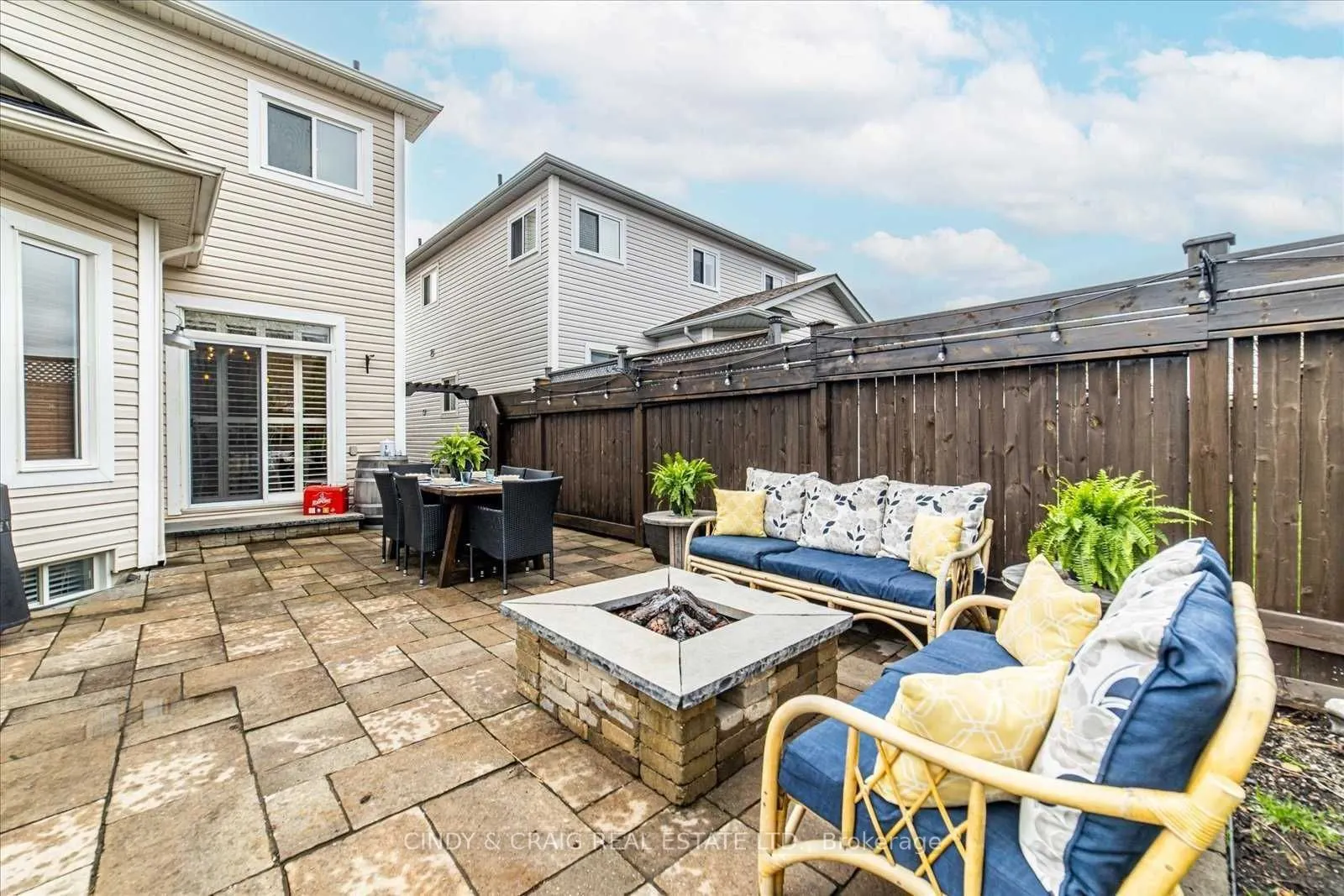 53 Mikayla Crescent