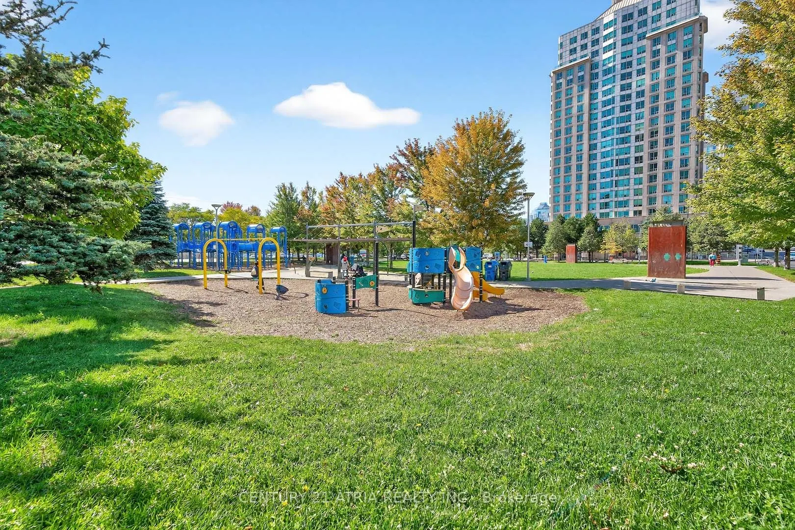 11 Lee Centre Drive, #1115