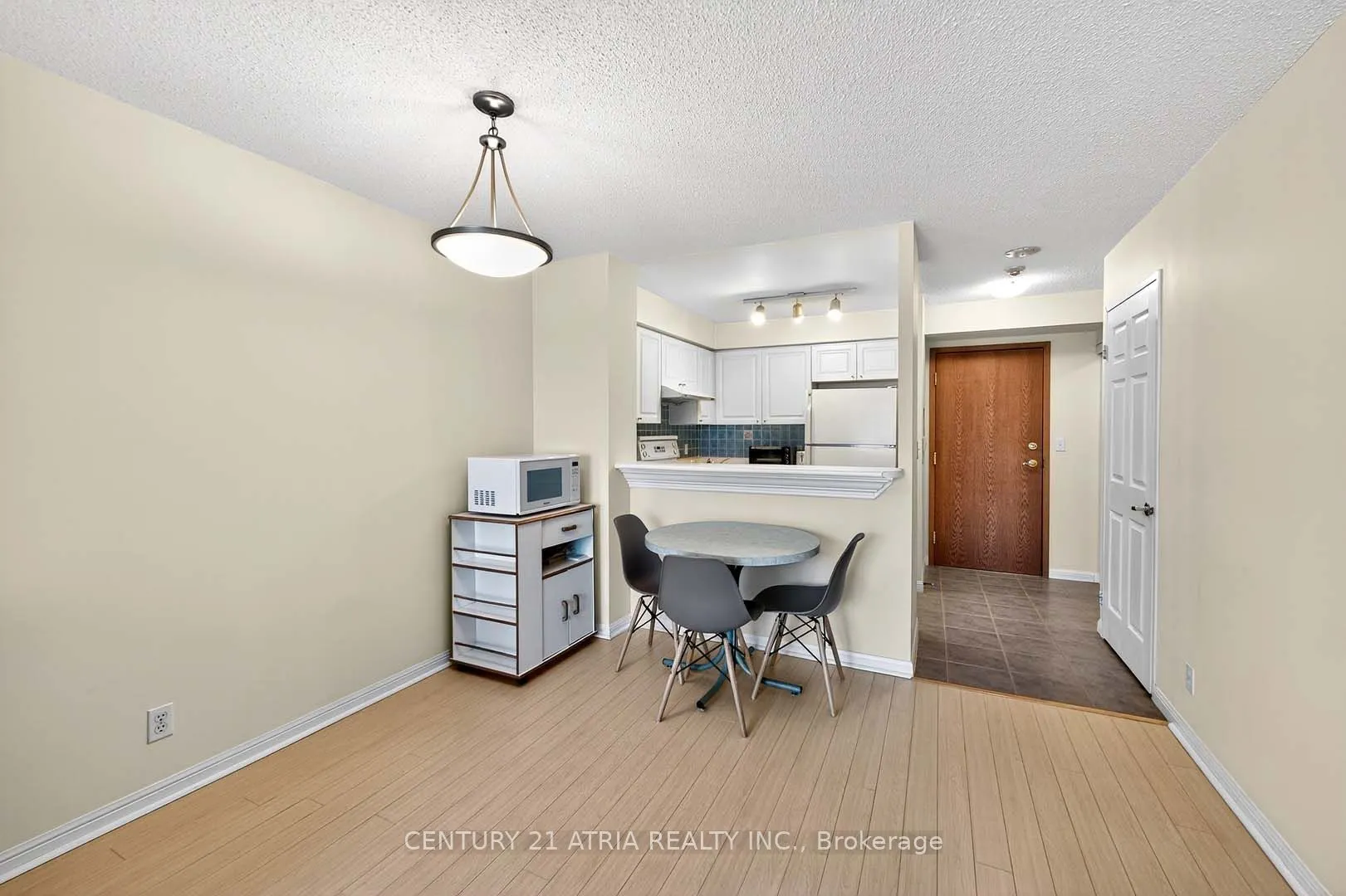 11 Lee Centre Drive, #1115