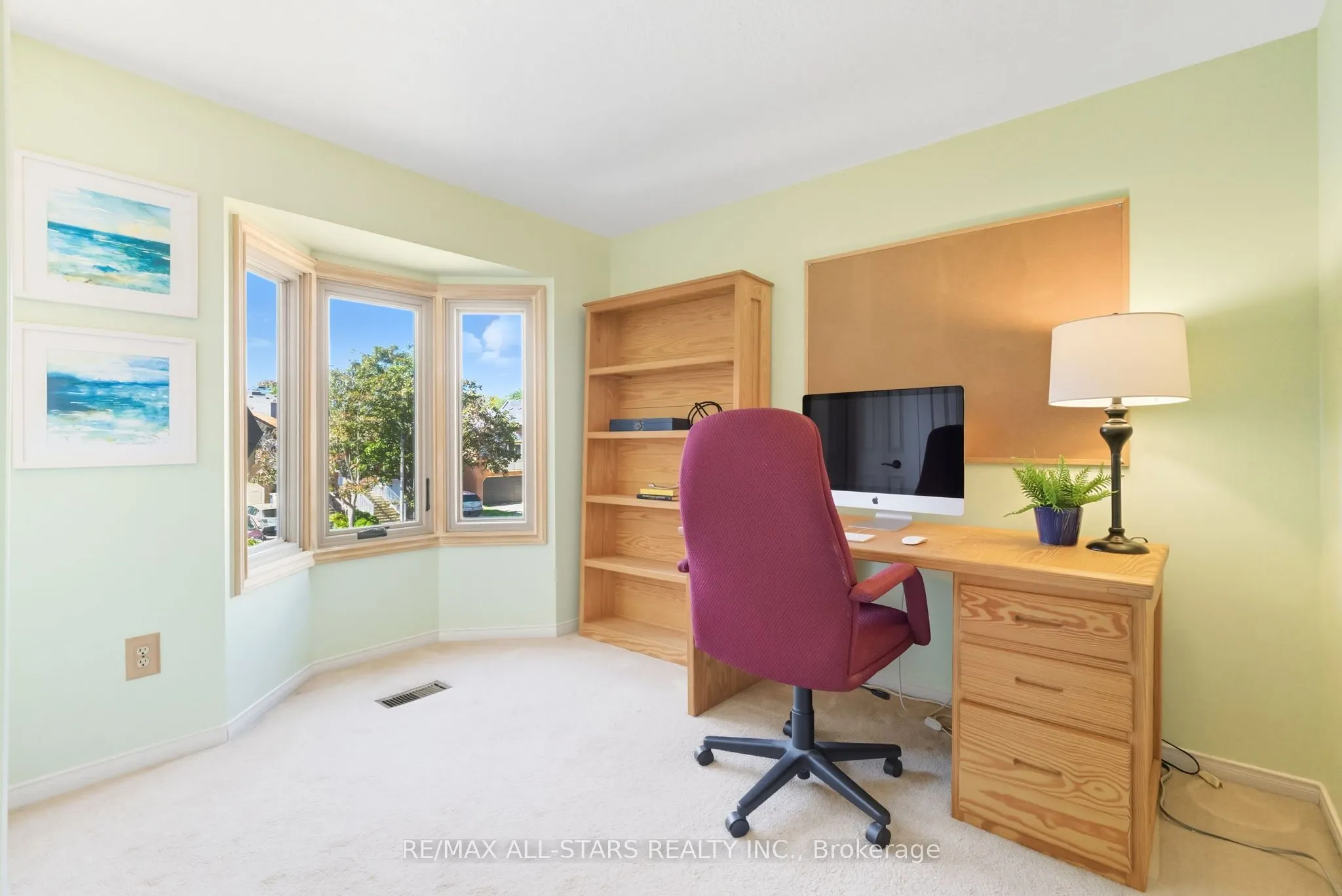 1094 Longbow Drive