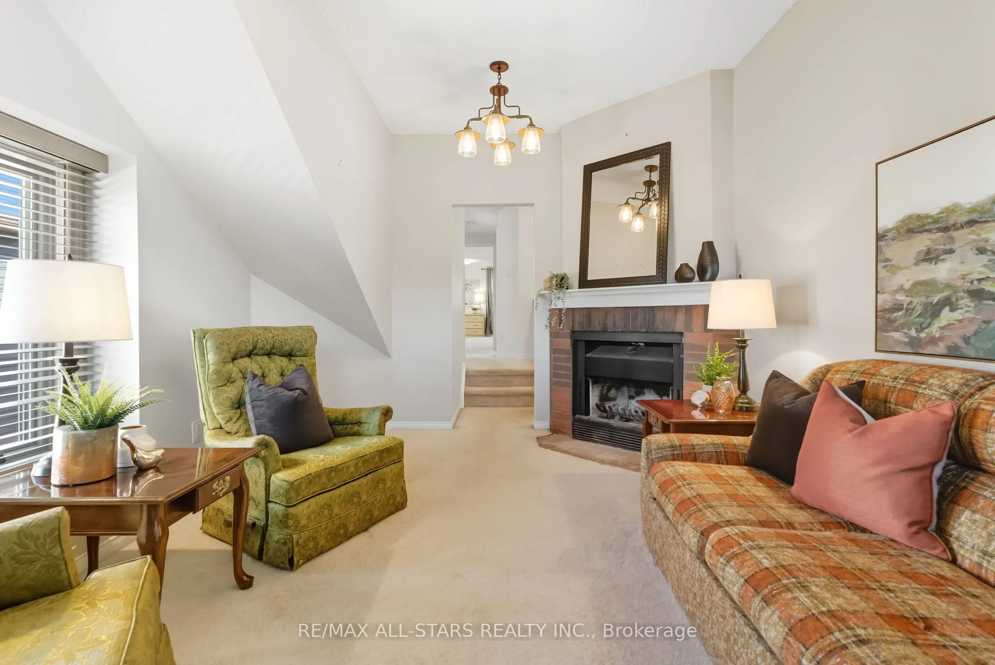 1094 Longbow Drive
