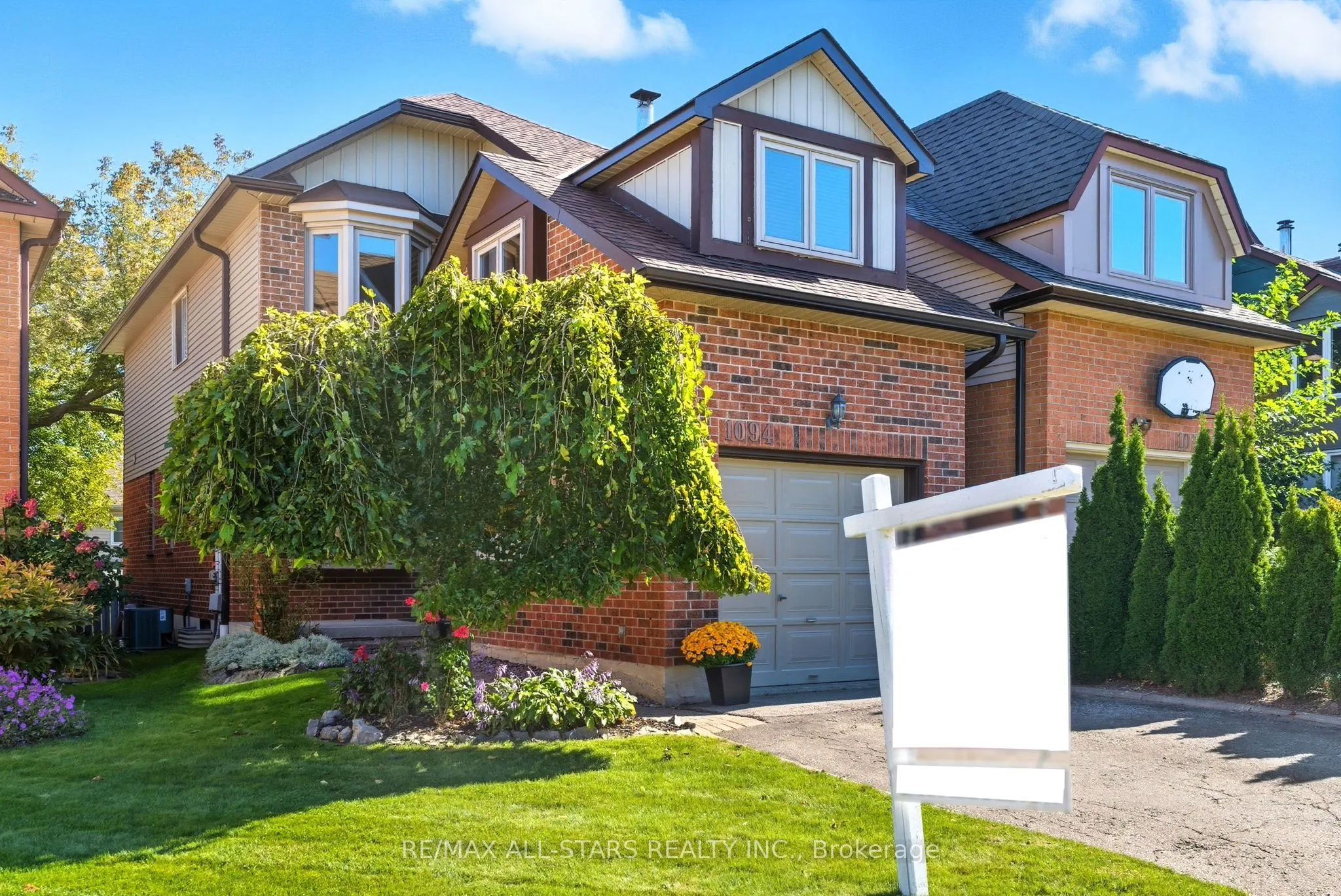 1094 Longbow Drive