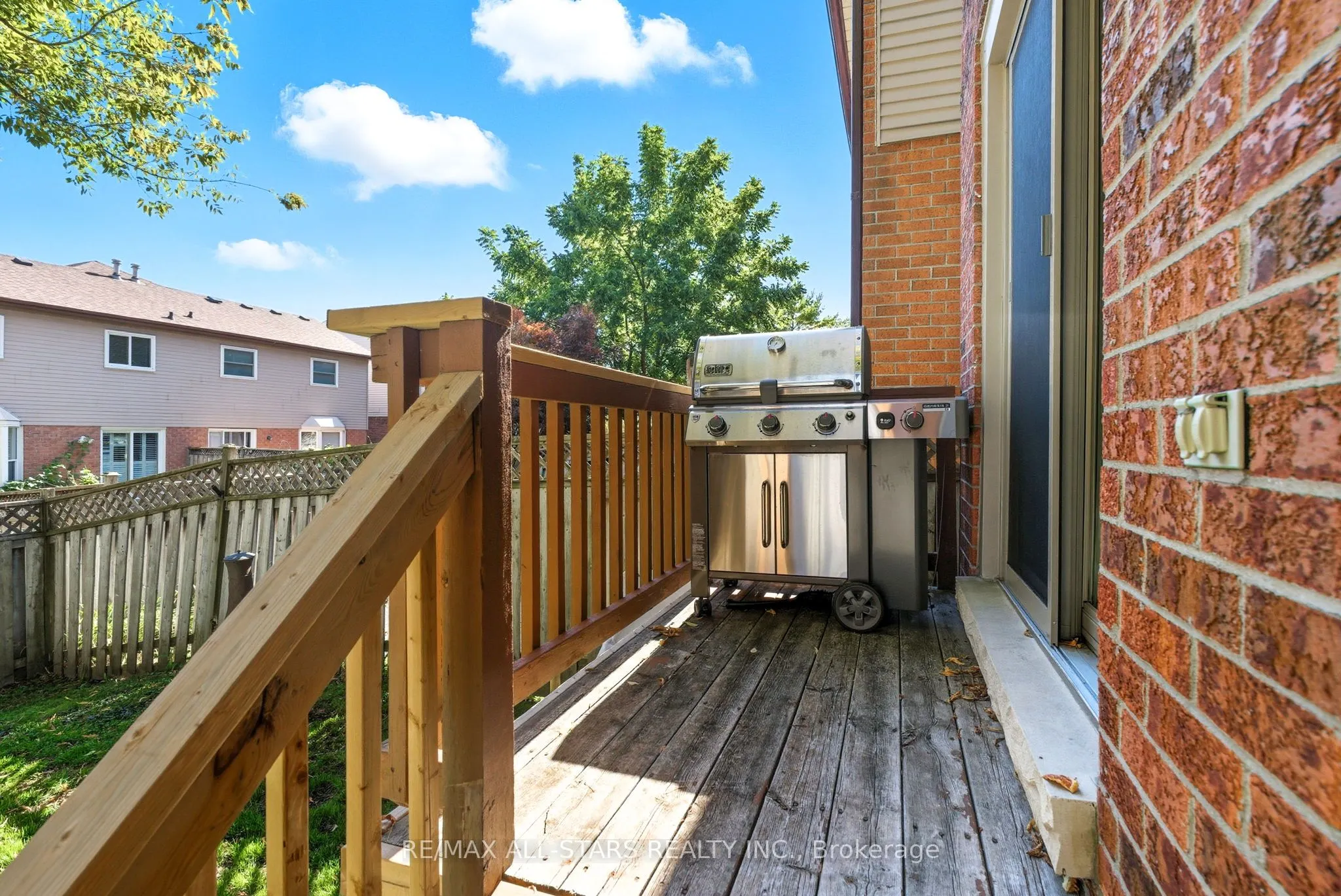 1094 Longbow Drive