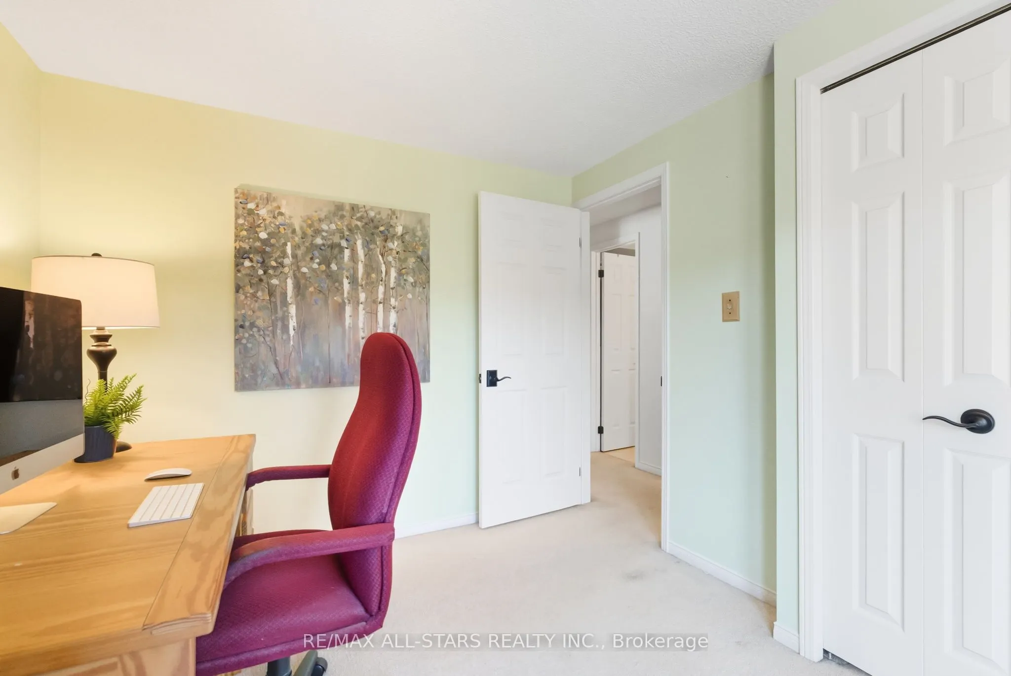 1094 Longbow Drive
