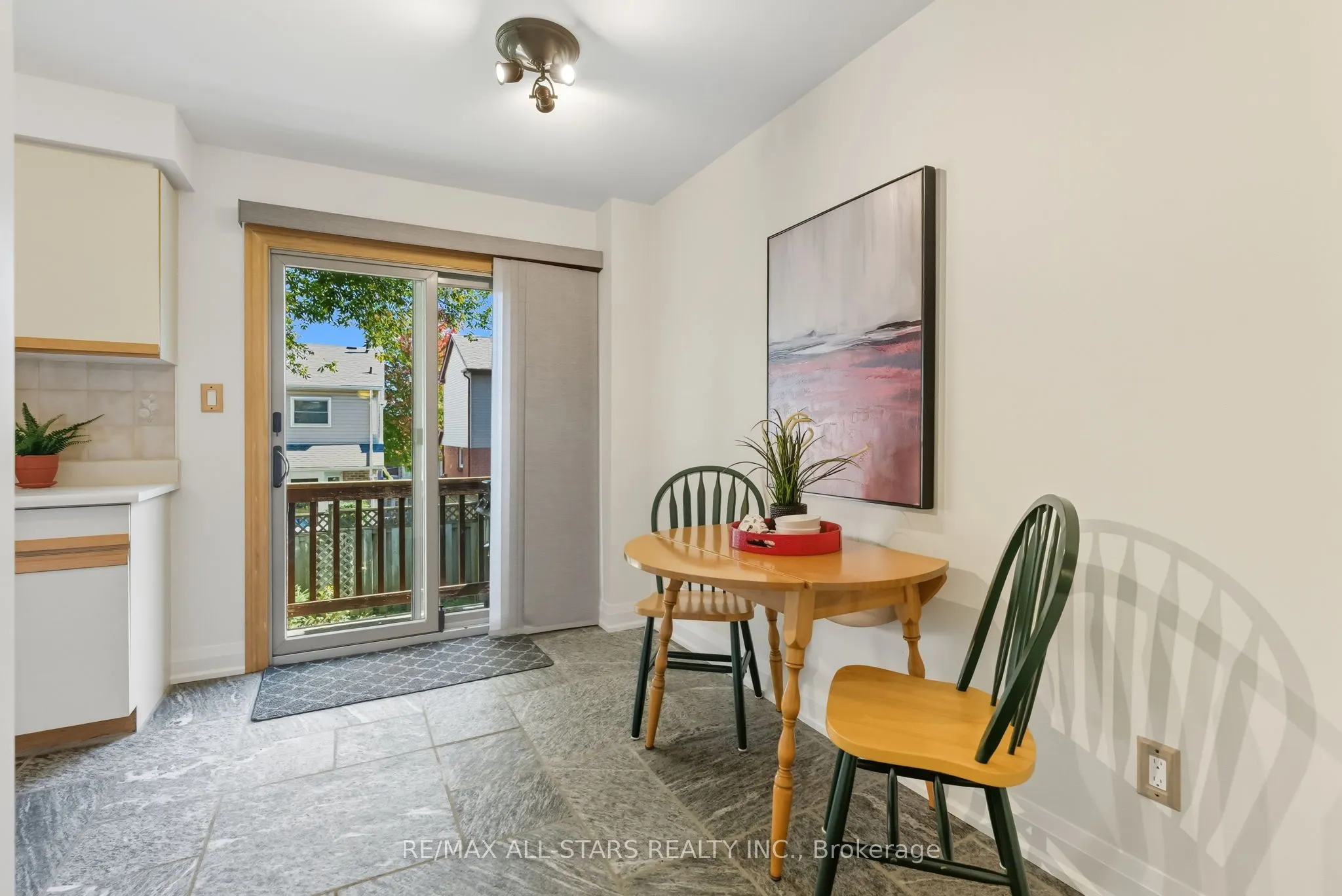 1094 Longbow Drive