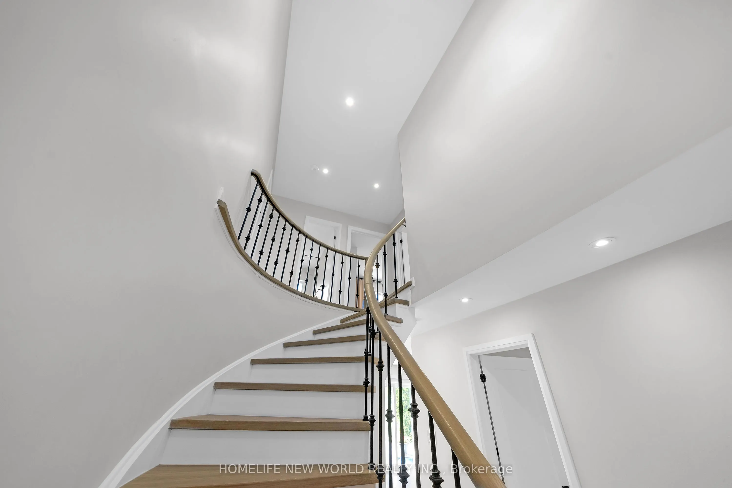410 Victor Court