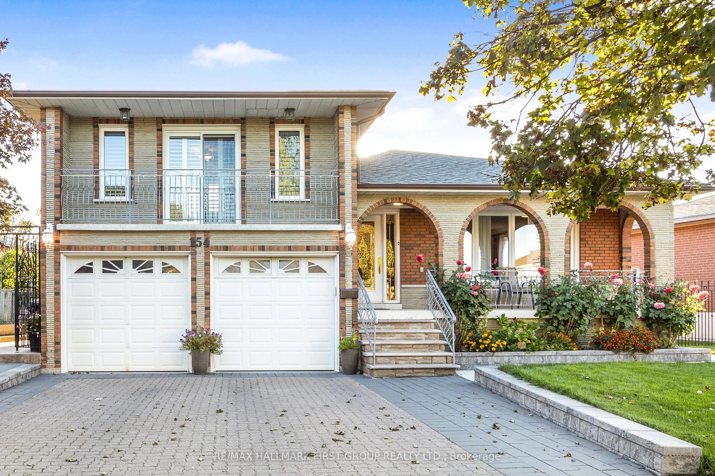 154 Fairglen Avenue