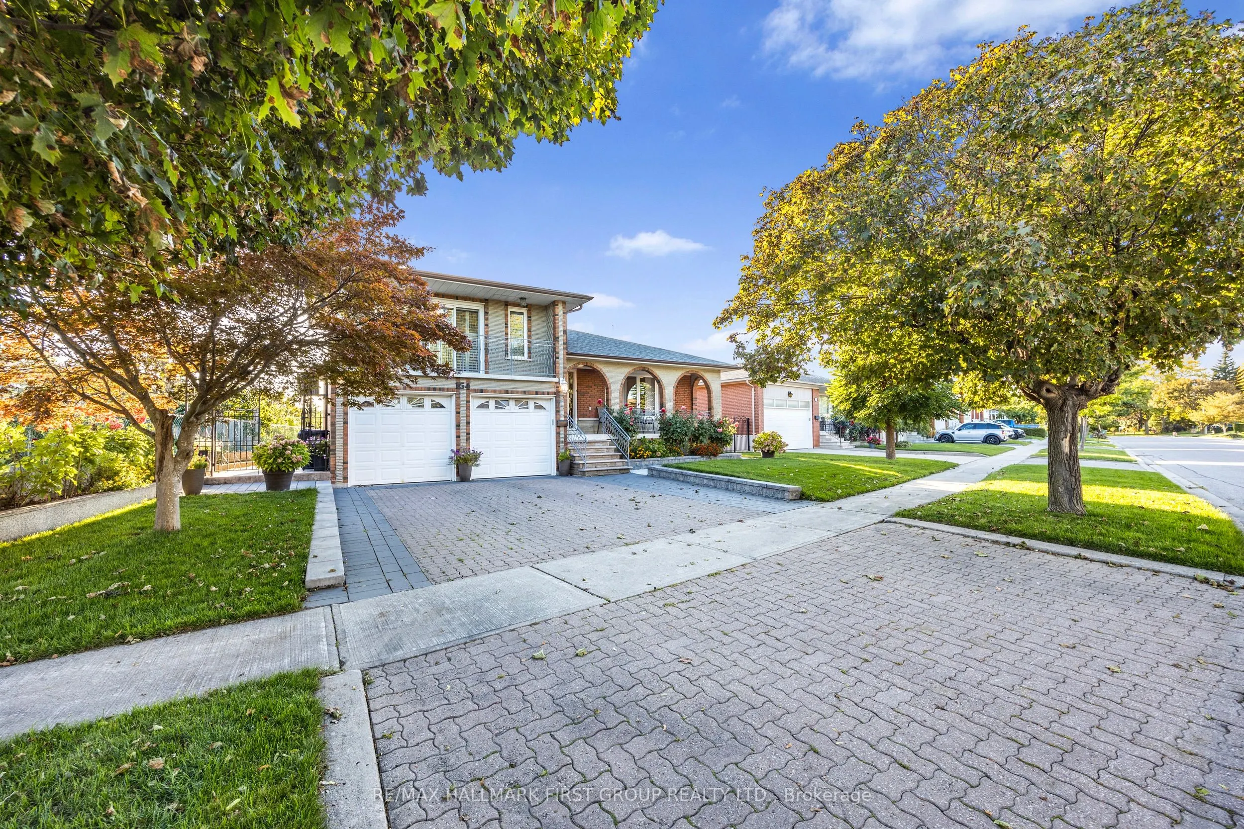 154 Fairglen Avenue