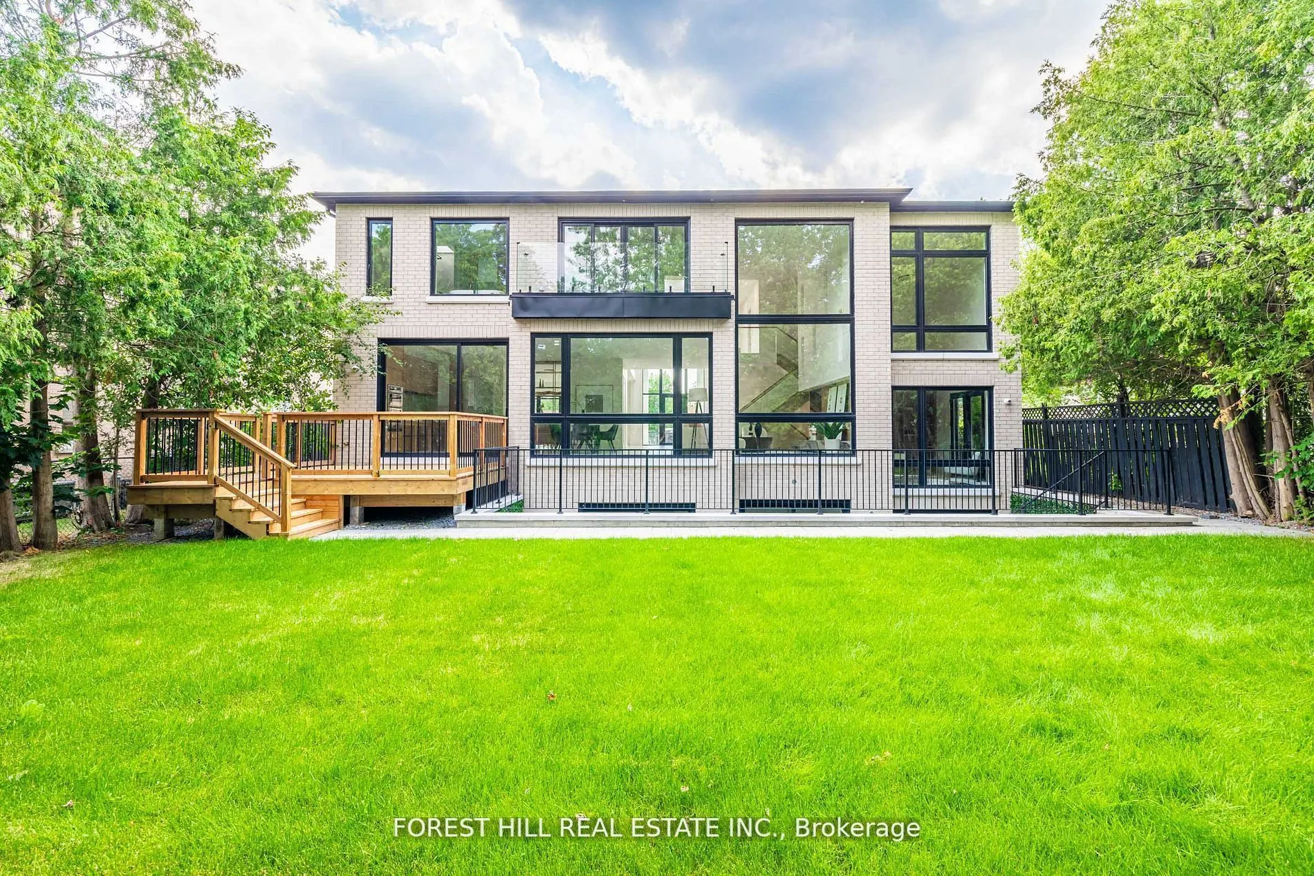 105 Castle Hill Drive