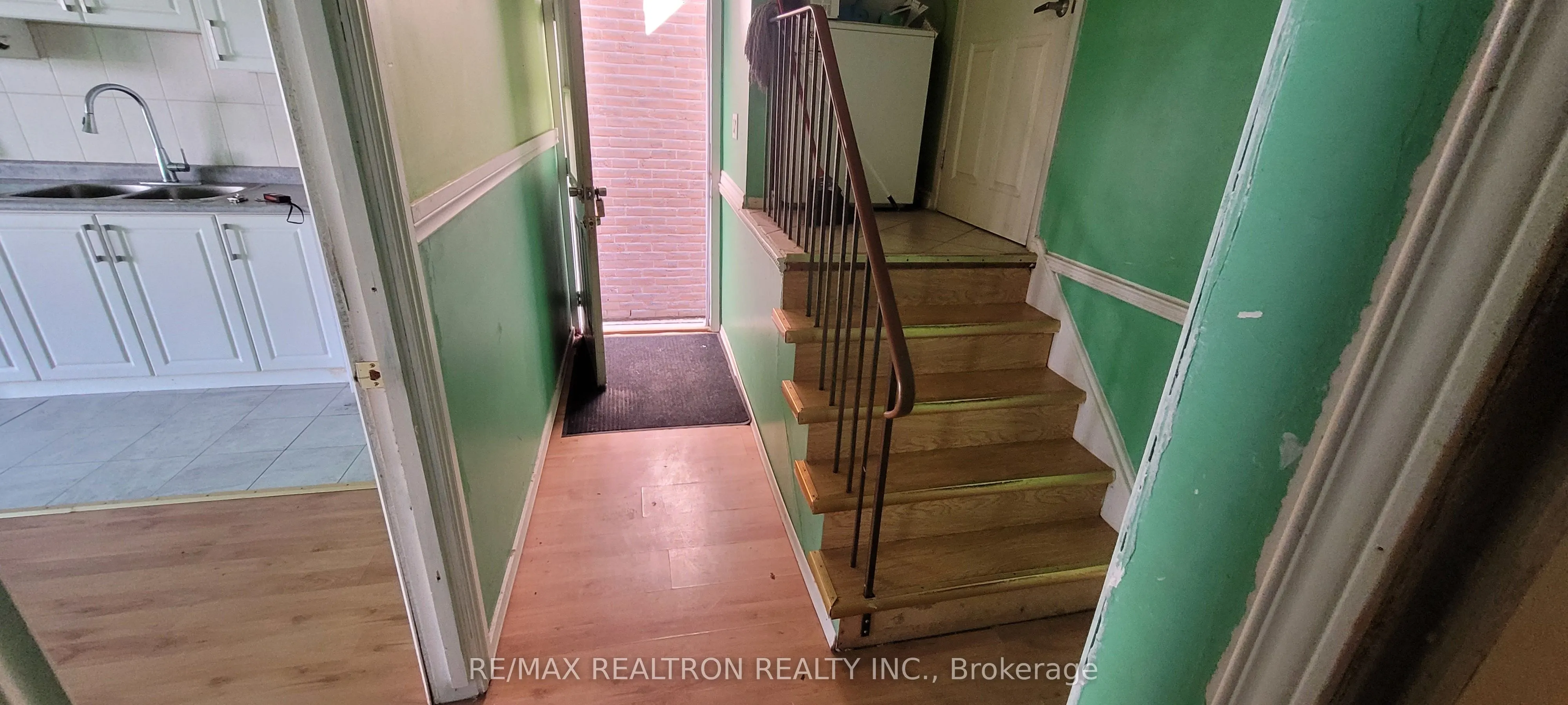 28 Greenleaf Terrace, #Ground Floor,