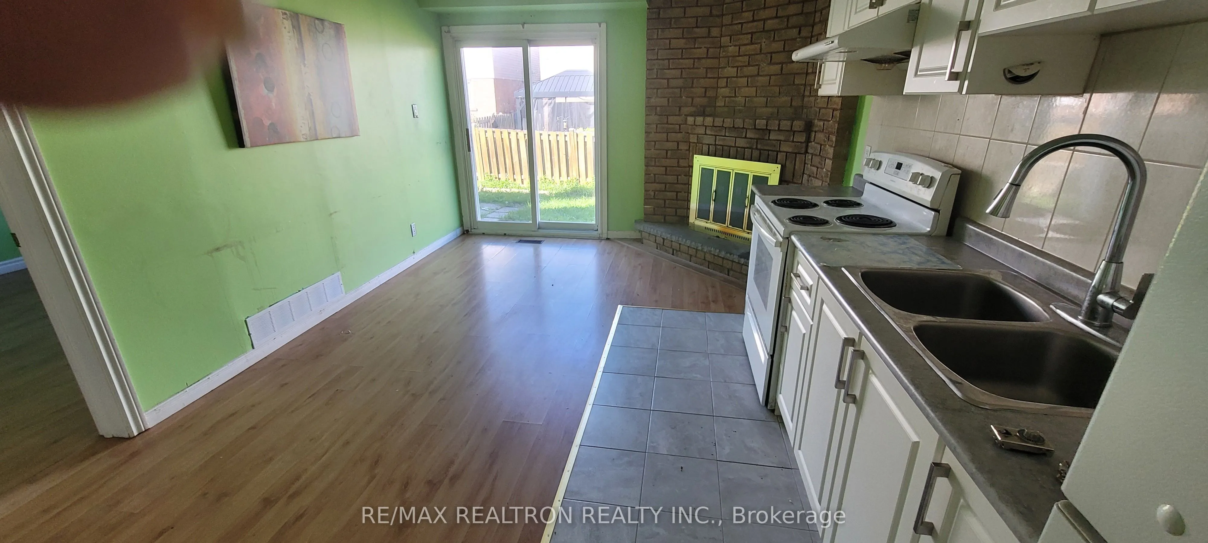 28 Greenleaf Terrace, #Ground Floor,