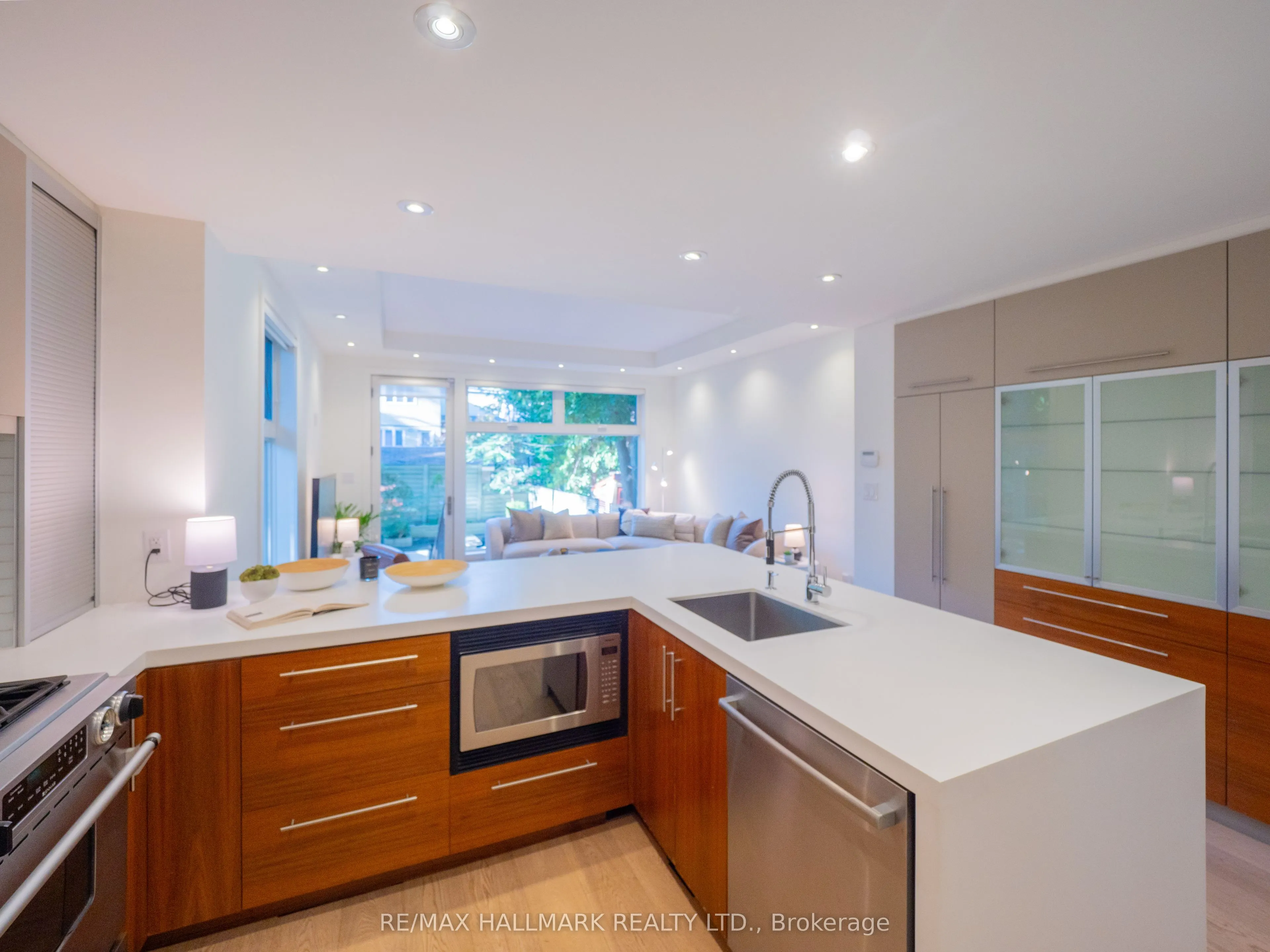 72 Bain Avenue