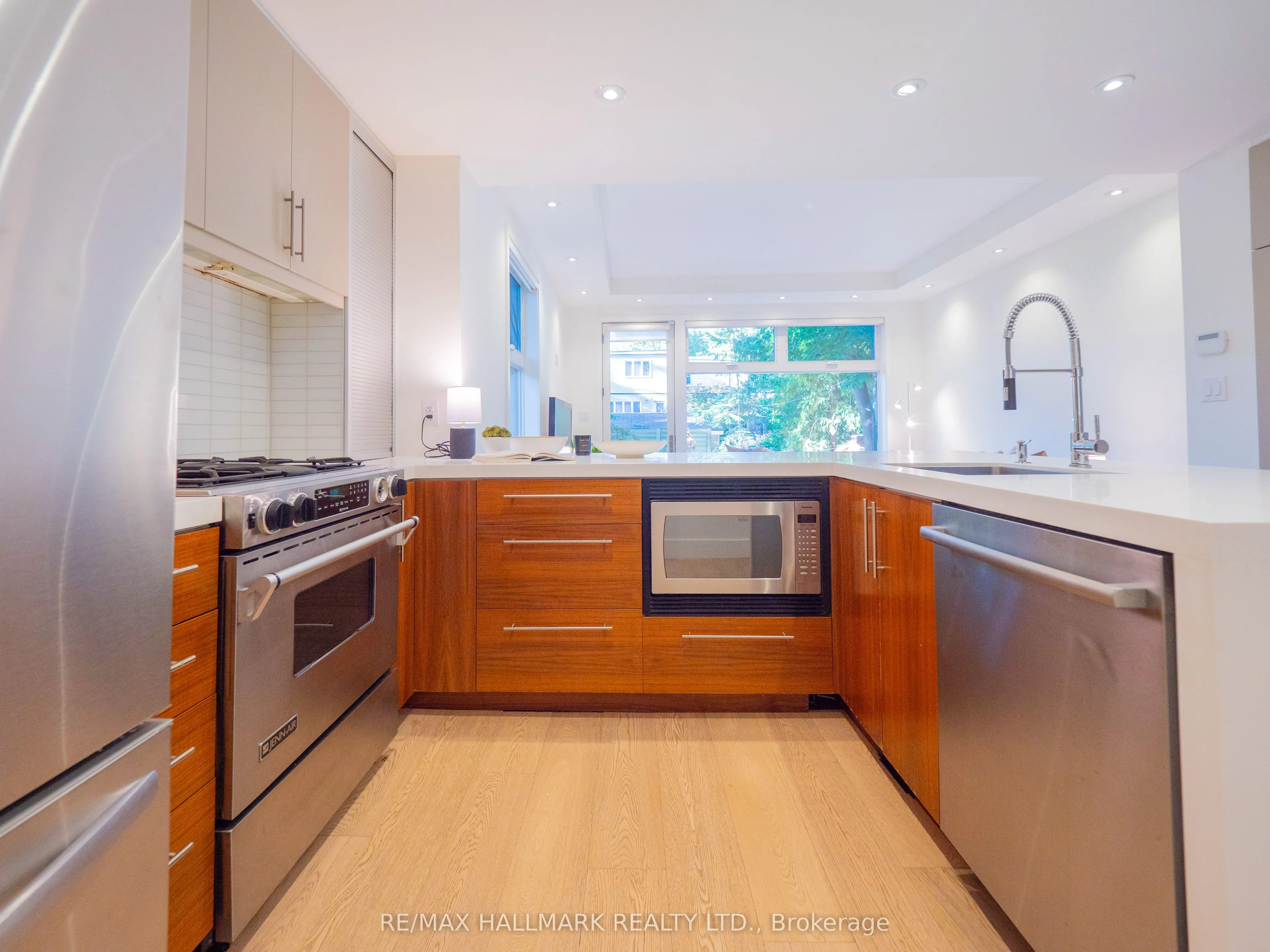 72 Bain Avenue