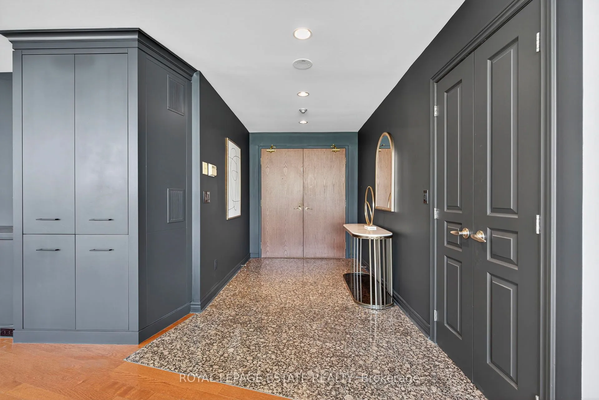 9 Boardwalk Drive, #Ph9