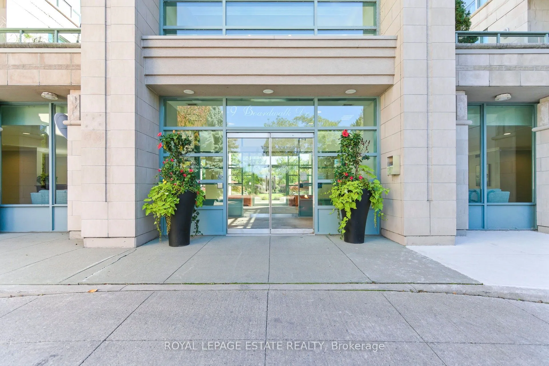 9 Boardwalk Drive, #Ph9