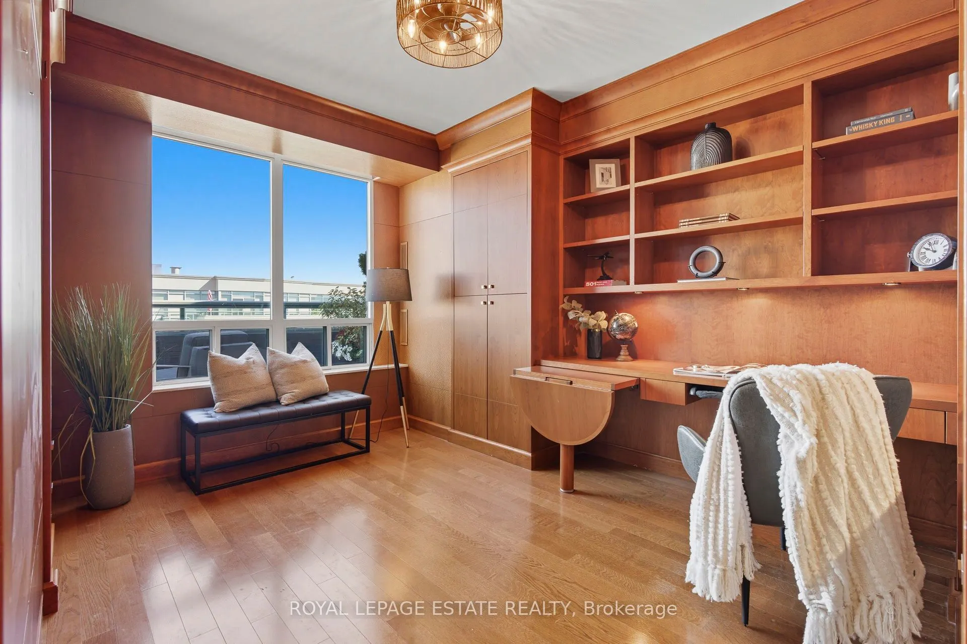 9 Boardwalk Drive, #Ph9