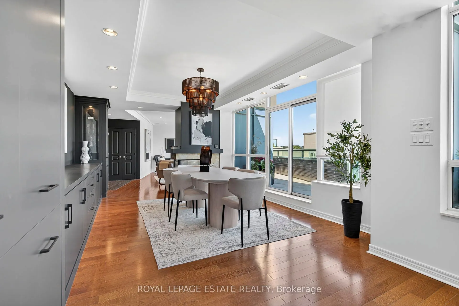 9 Boardwalk Drive, #Ph9