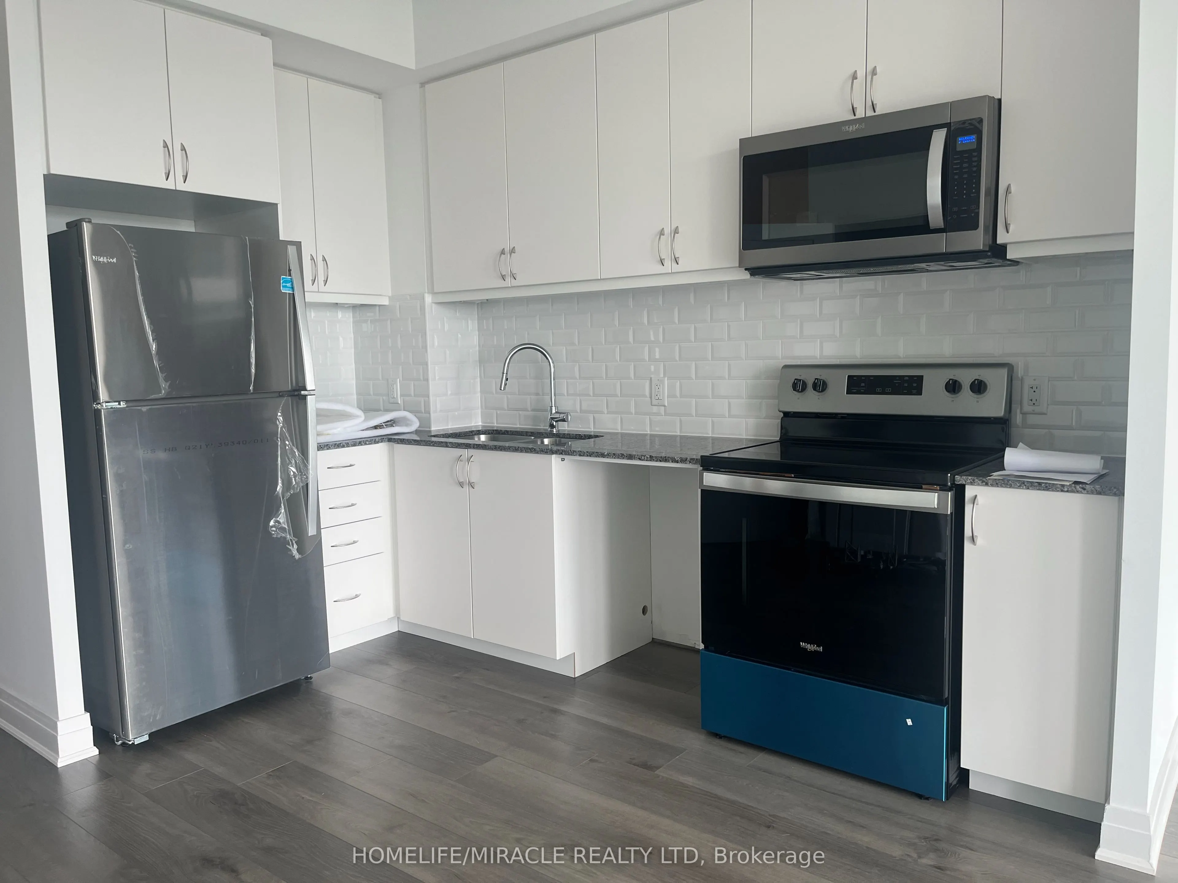 3220 Sheppard Avenue, #1401