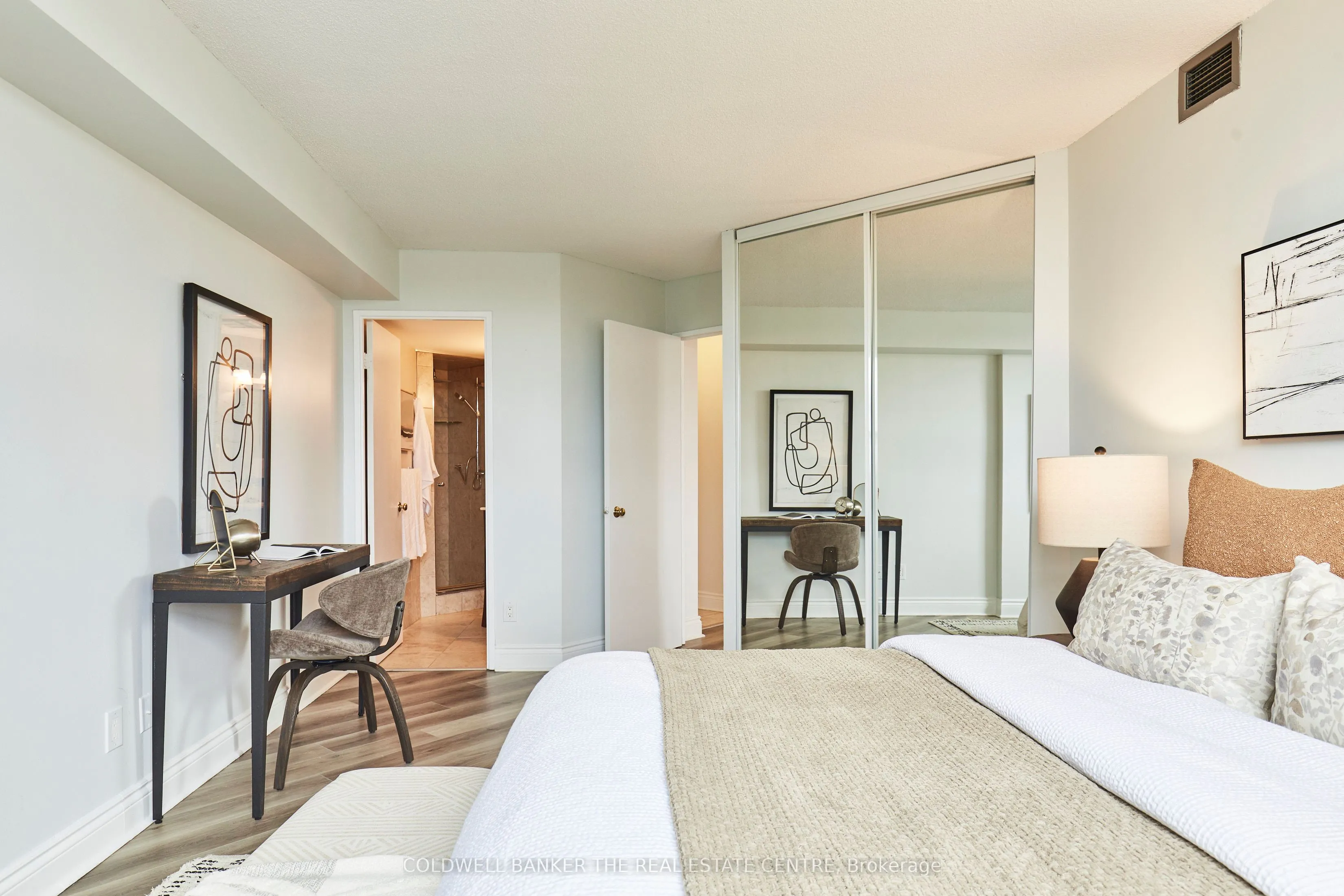 2 Westney Road N, #401