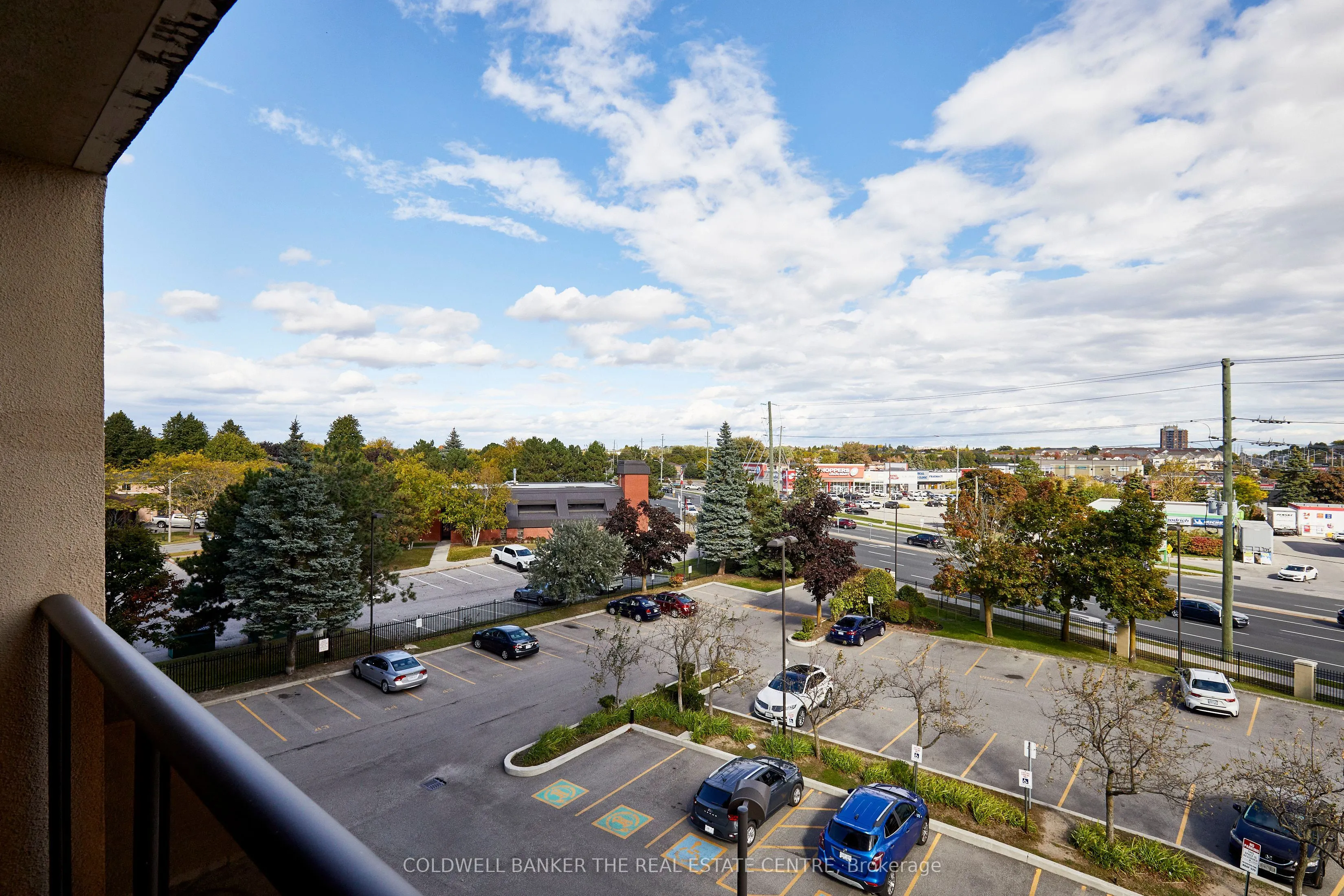 2 Westney Road N, #401
