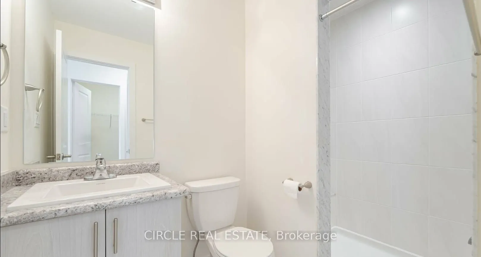2594 Castlegate Crossing