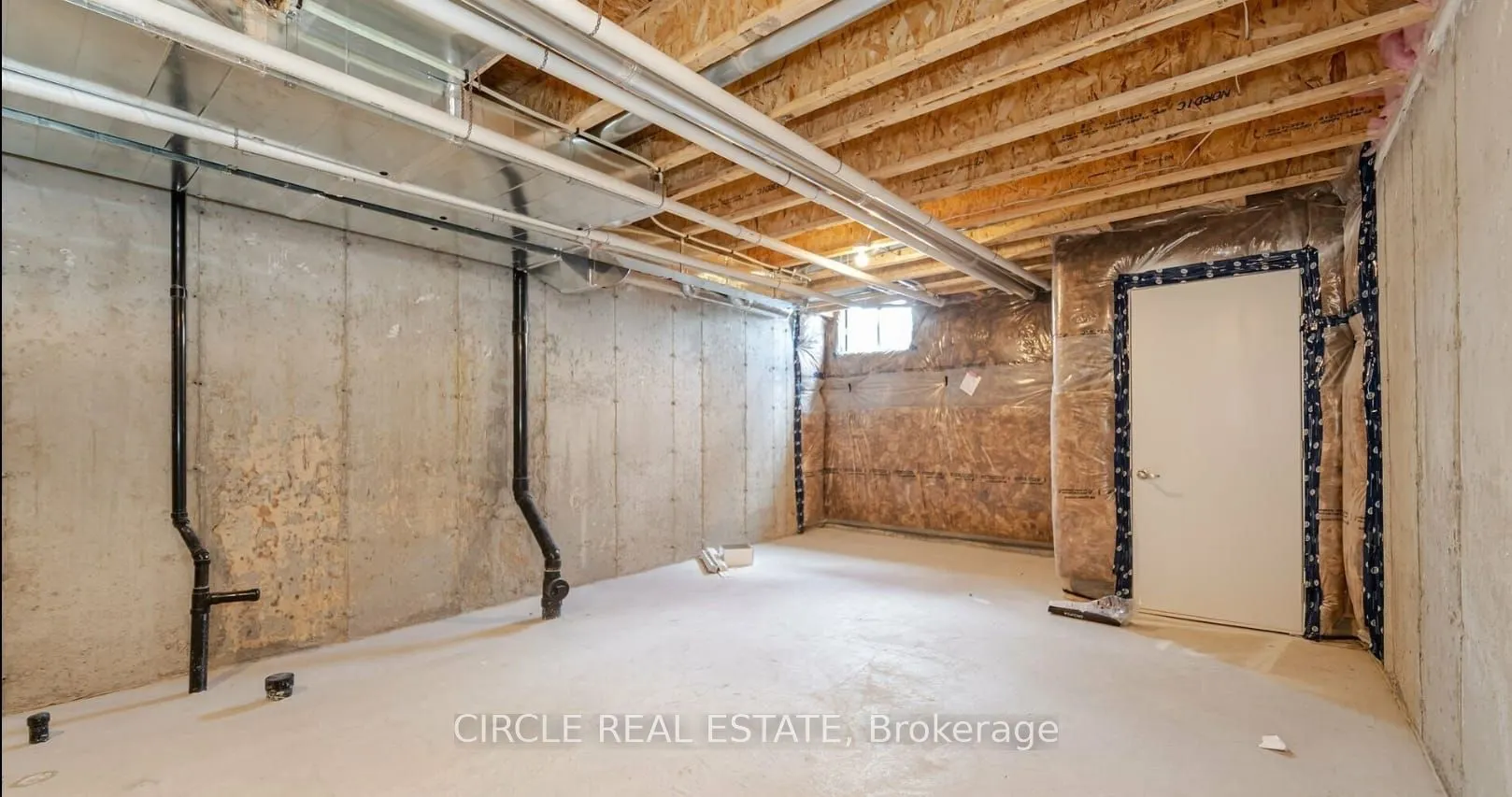 2594 Castlegate Crossing
