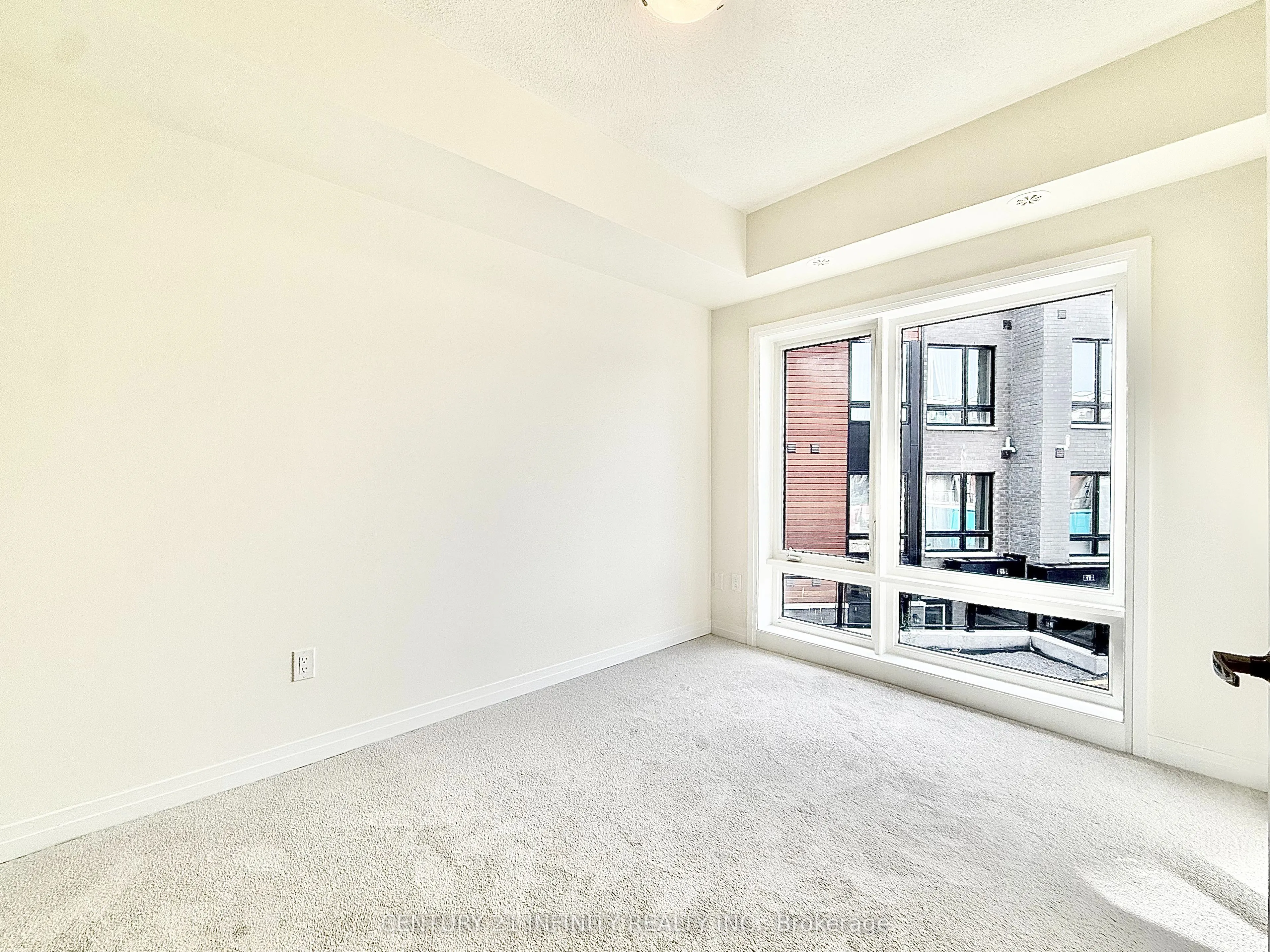 10 Liben Way, #18