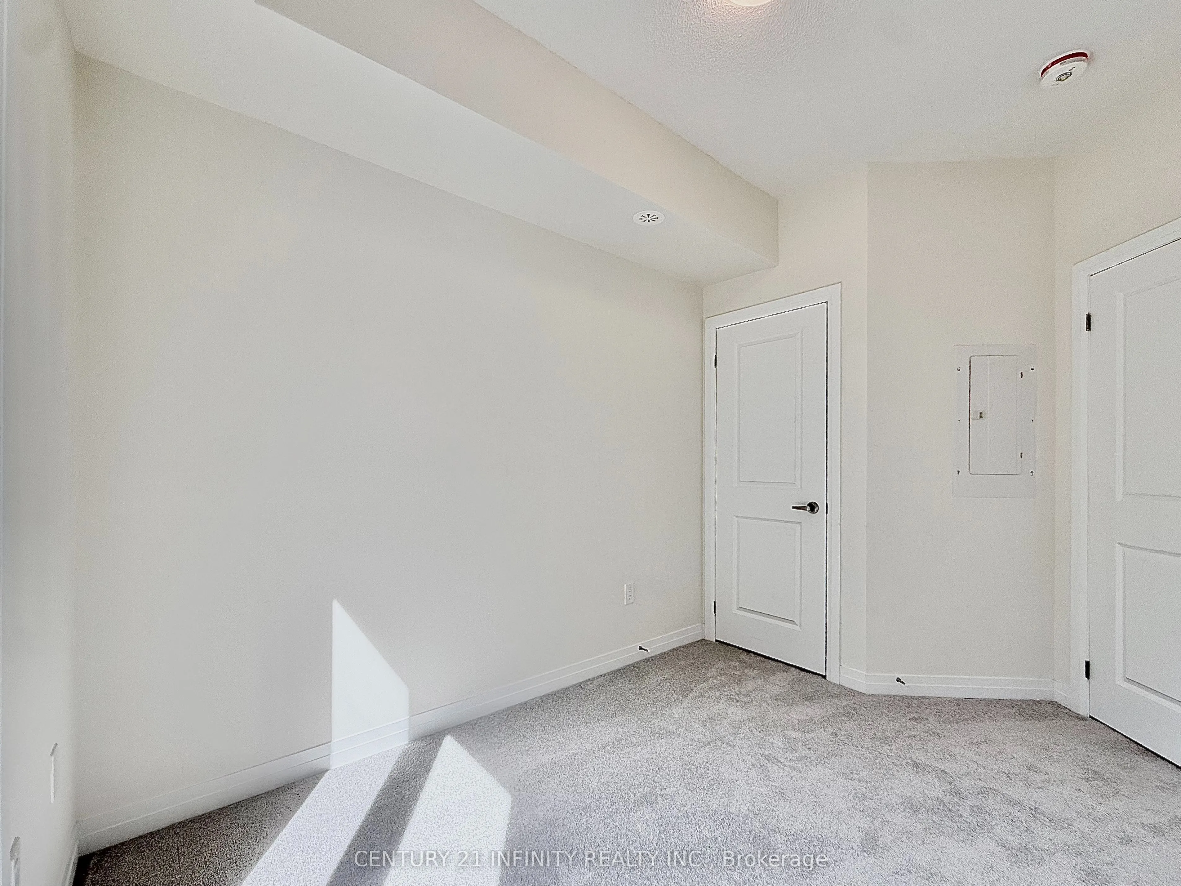 10 Liben Way, #18