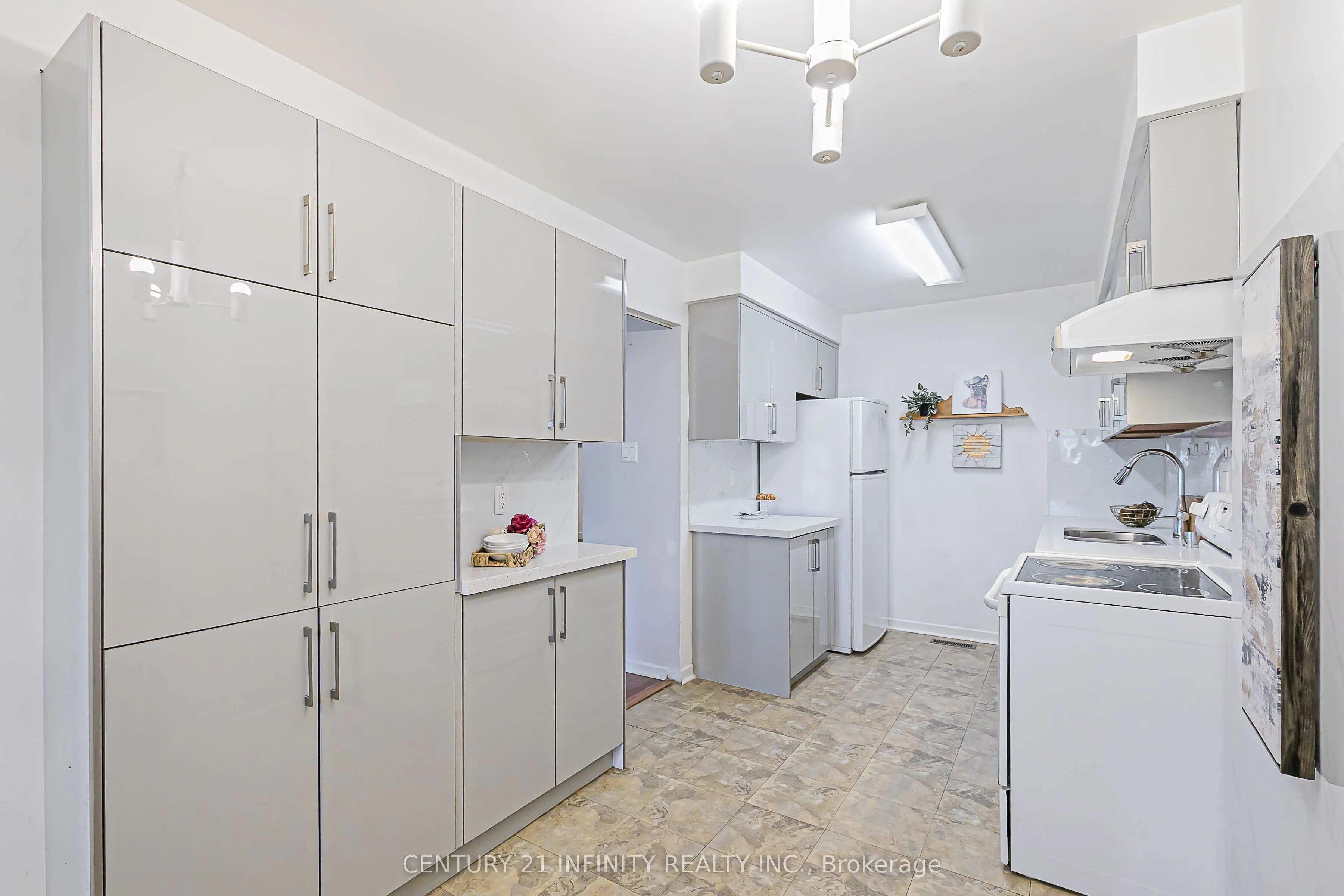 3000 Midland Avenue, #30