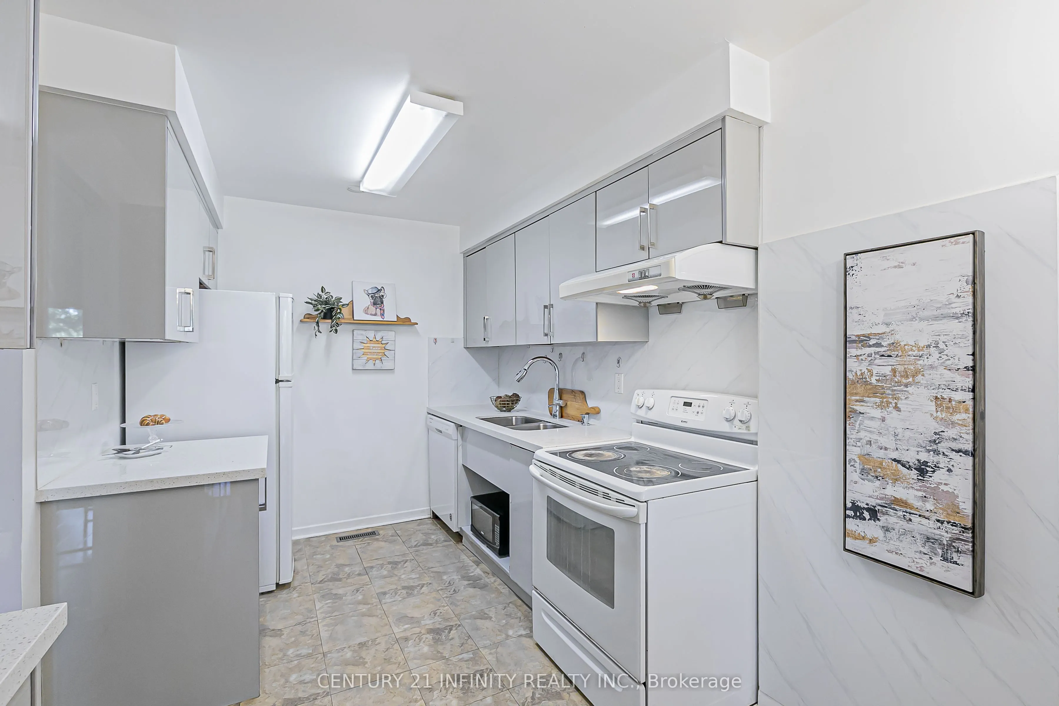 3000 Midland Avenue, #30