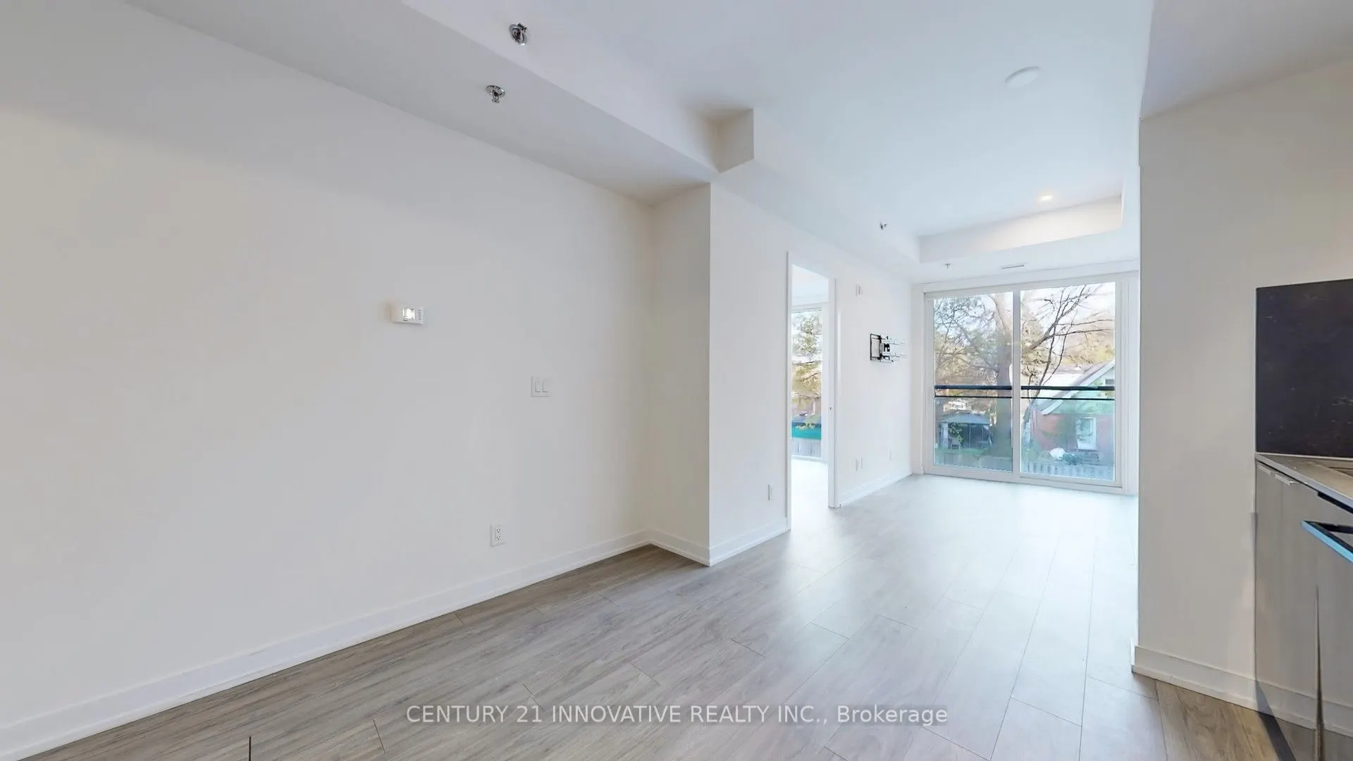 90 Glen Everest Road, #204
