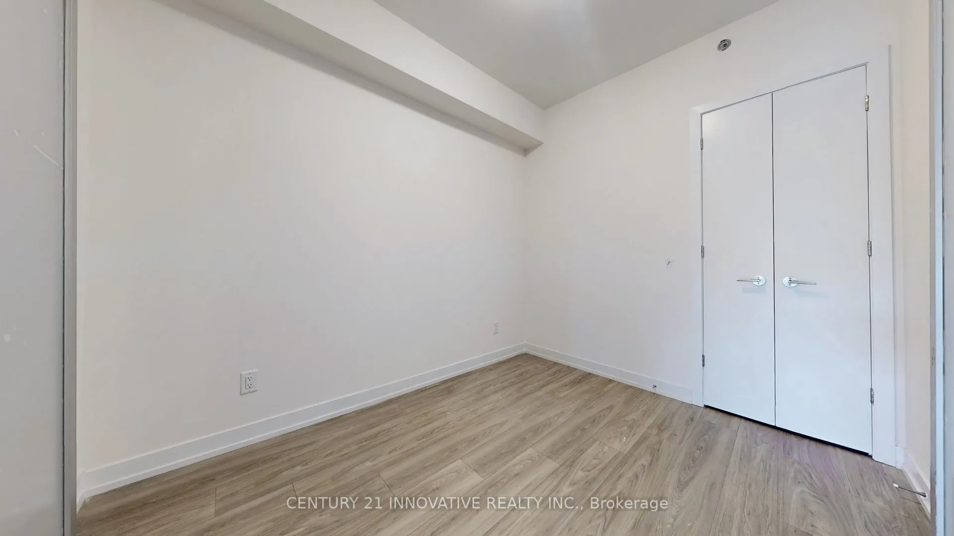 90 Glen Everest Road, #204