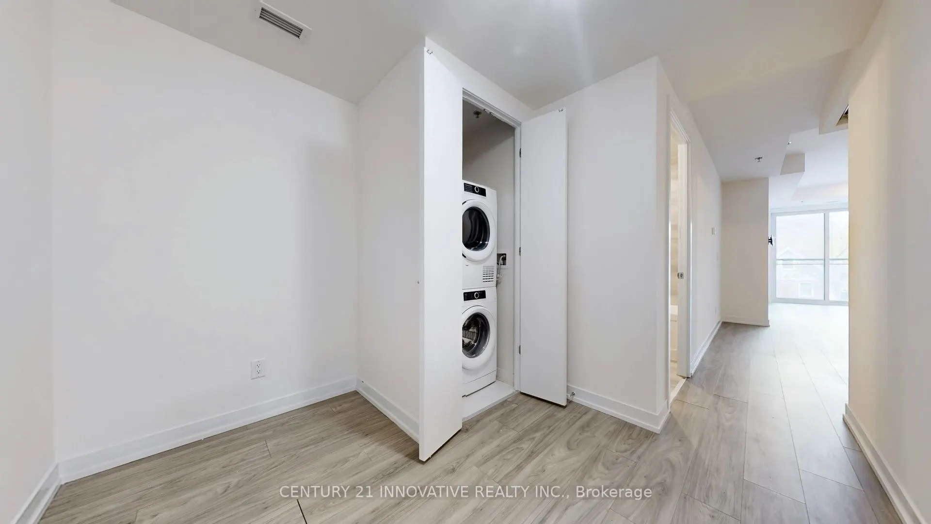 90 Glen Everest Road, #204